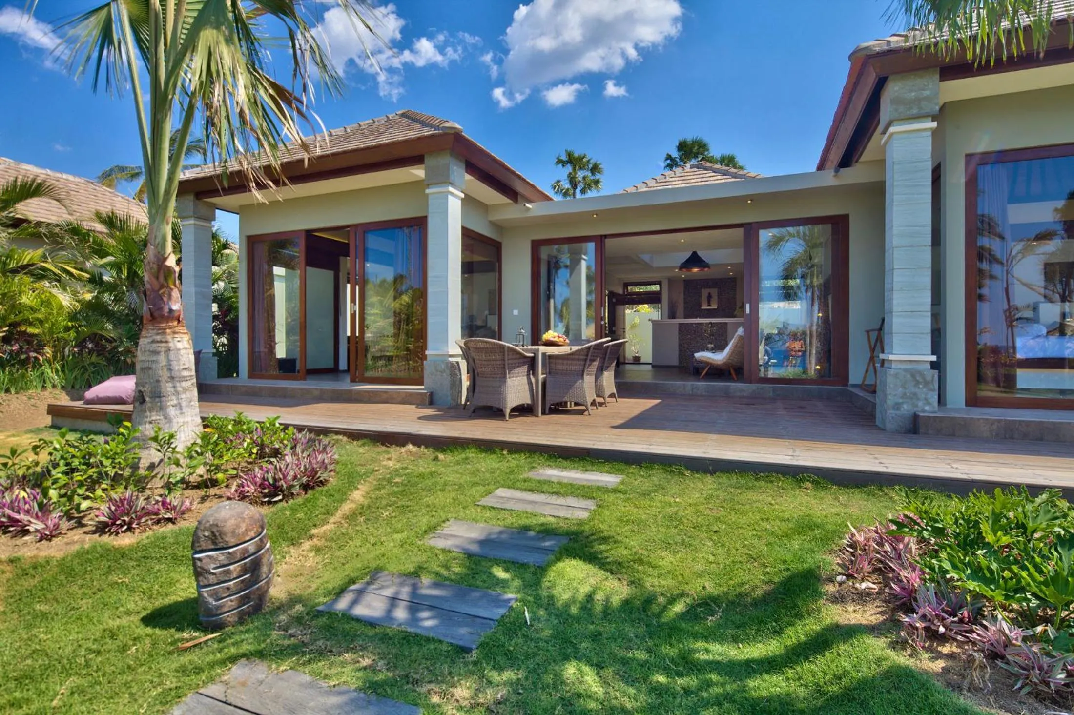 Balcony/Terrace in Relax Bali Dive & SPA ocean front resort