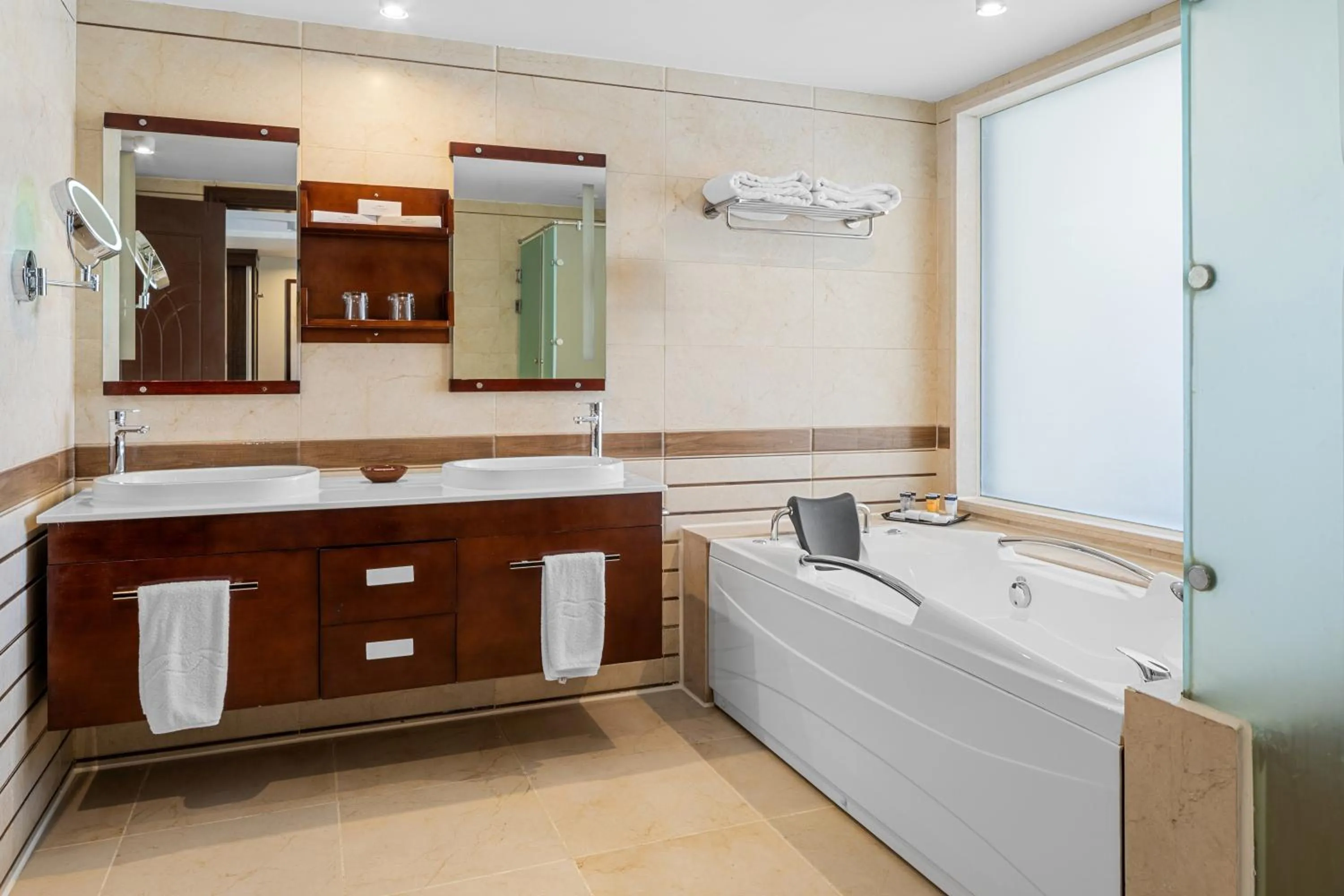 Bathroom in Pickalbatros White Beach Resort - Hurghada