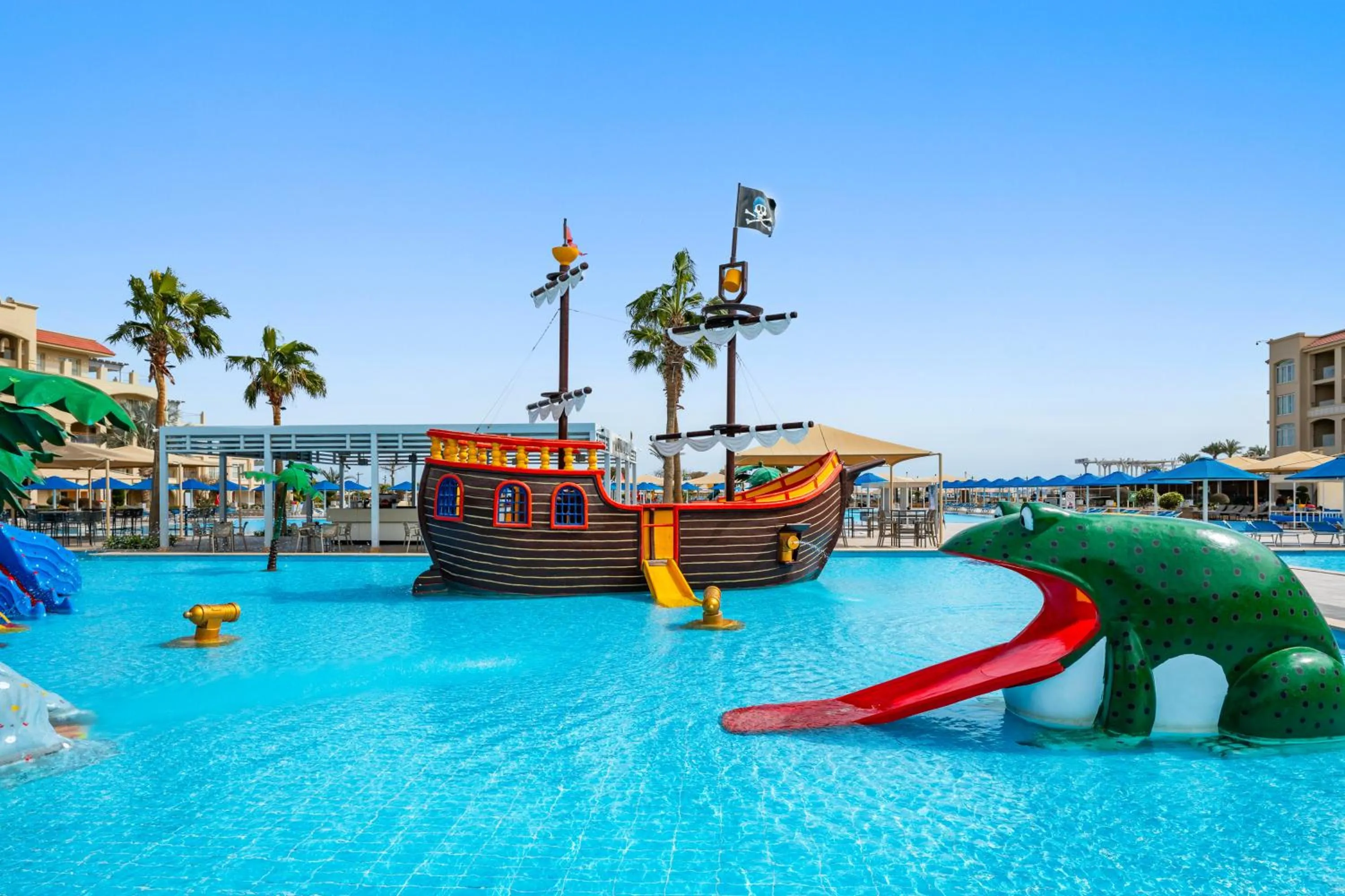 Aqua park in Pickalbatros White Beach Resort - Hurghada