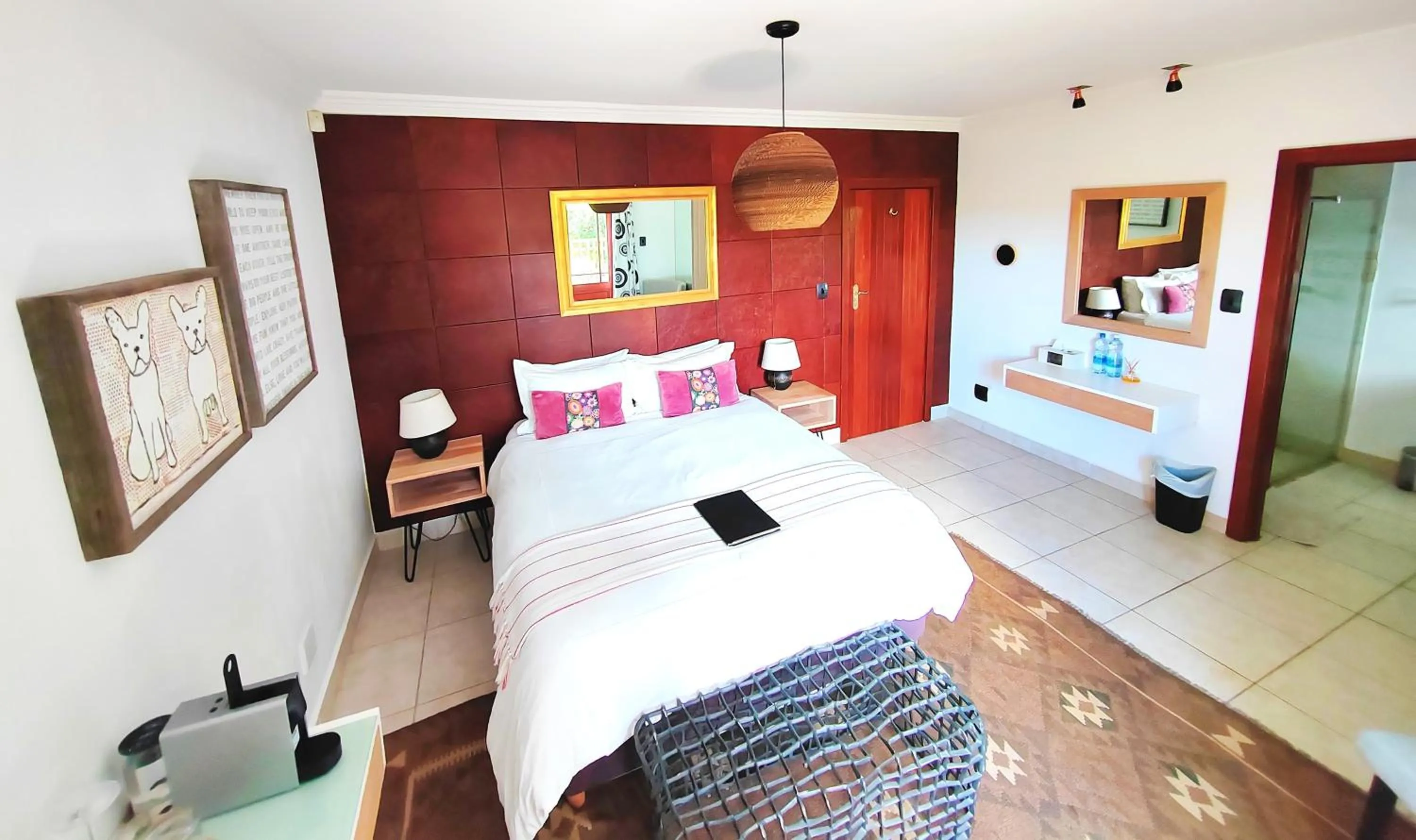 Bed in Candlewood Lodge