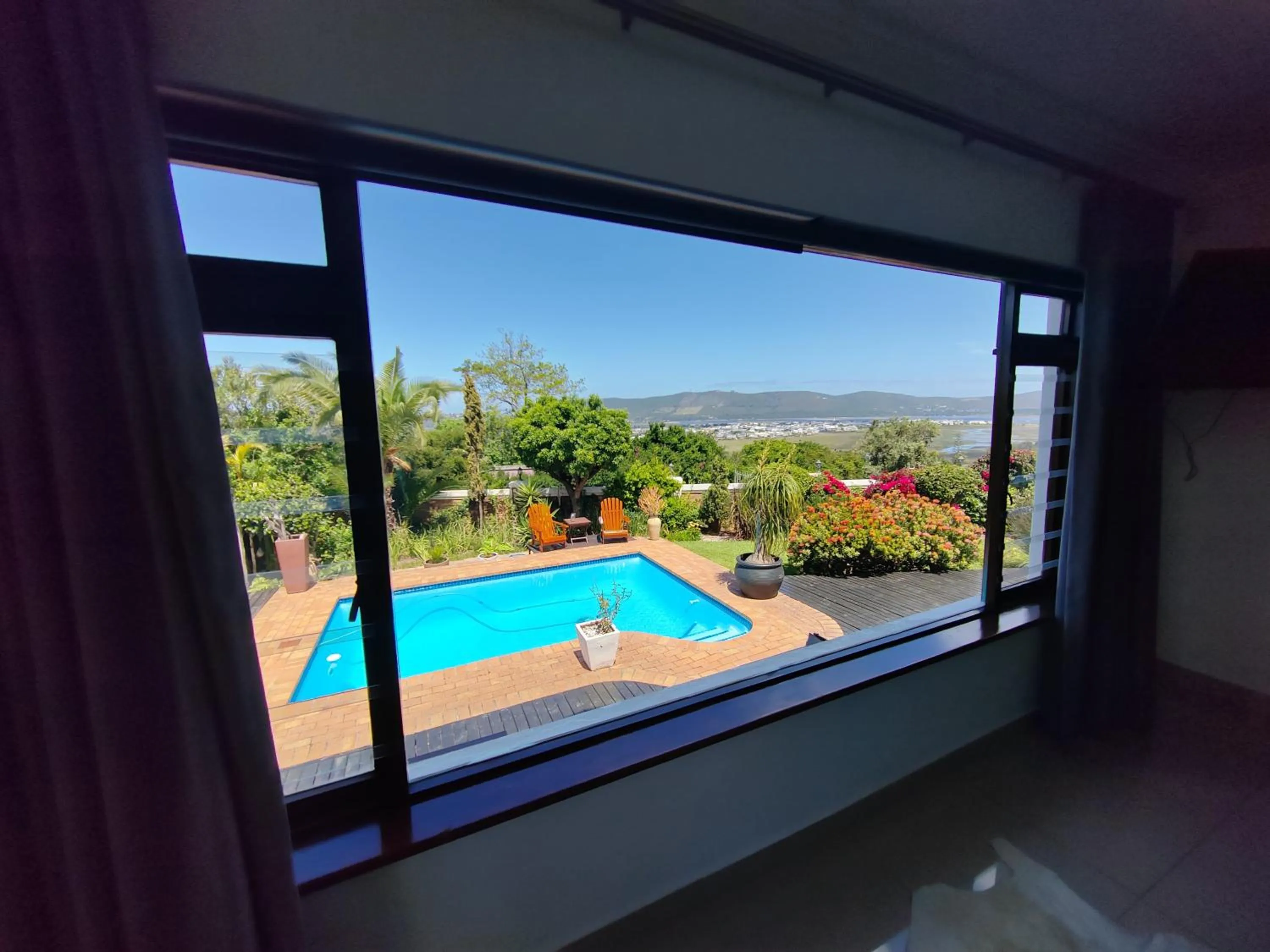 Day in Candlewood Lodge