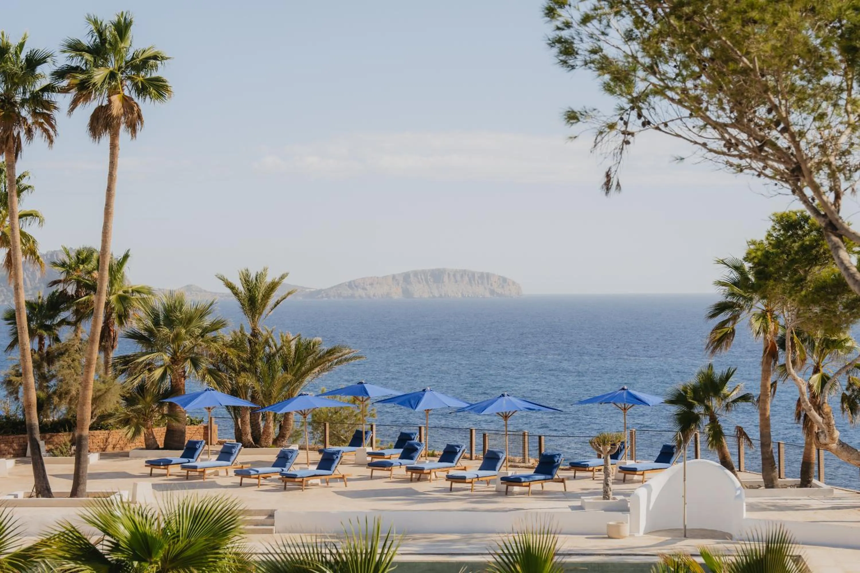 Swimming pool in FERGUS Style Punta Arabi