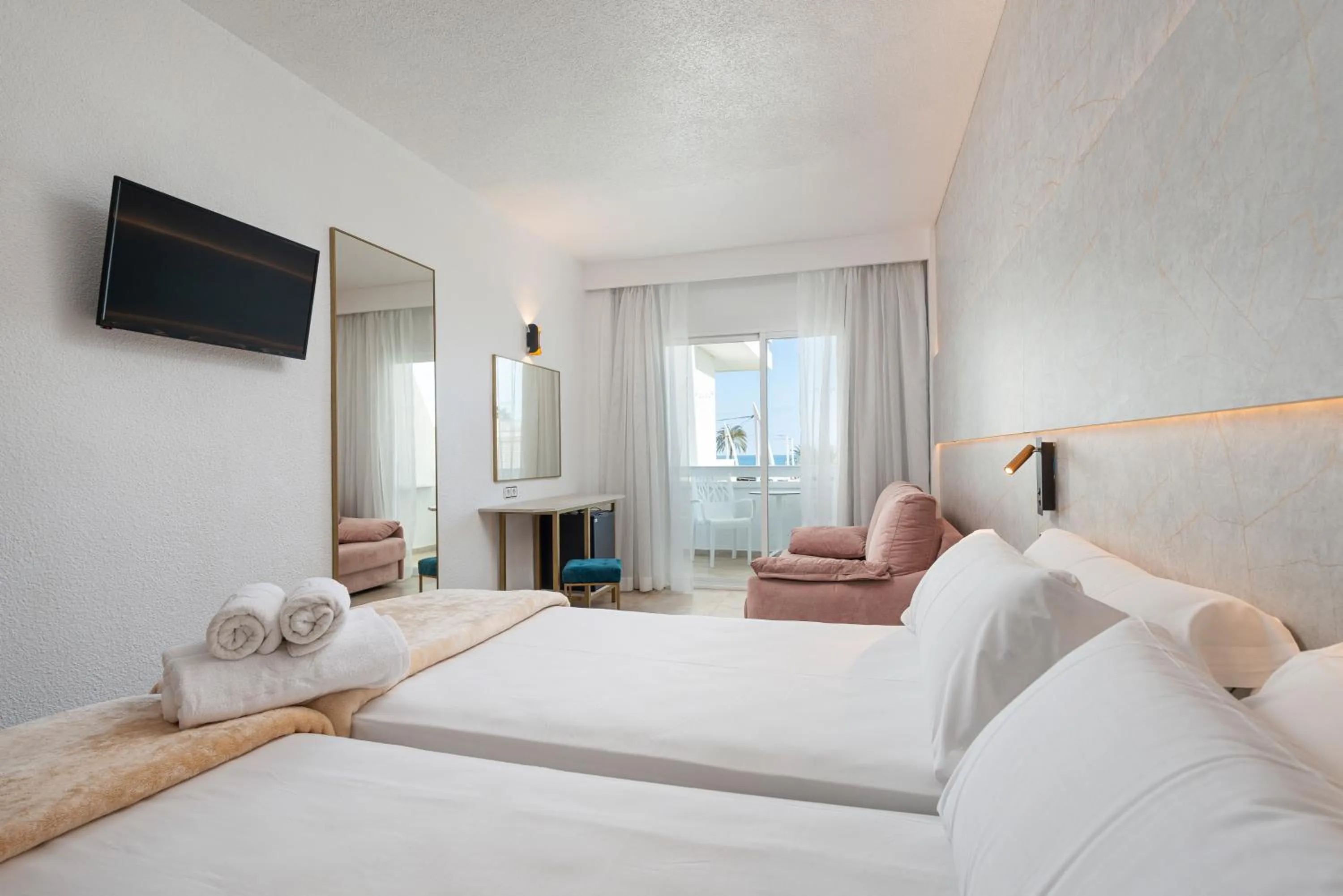 Bedroom, Bed in Hotel Condesa