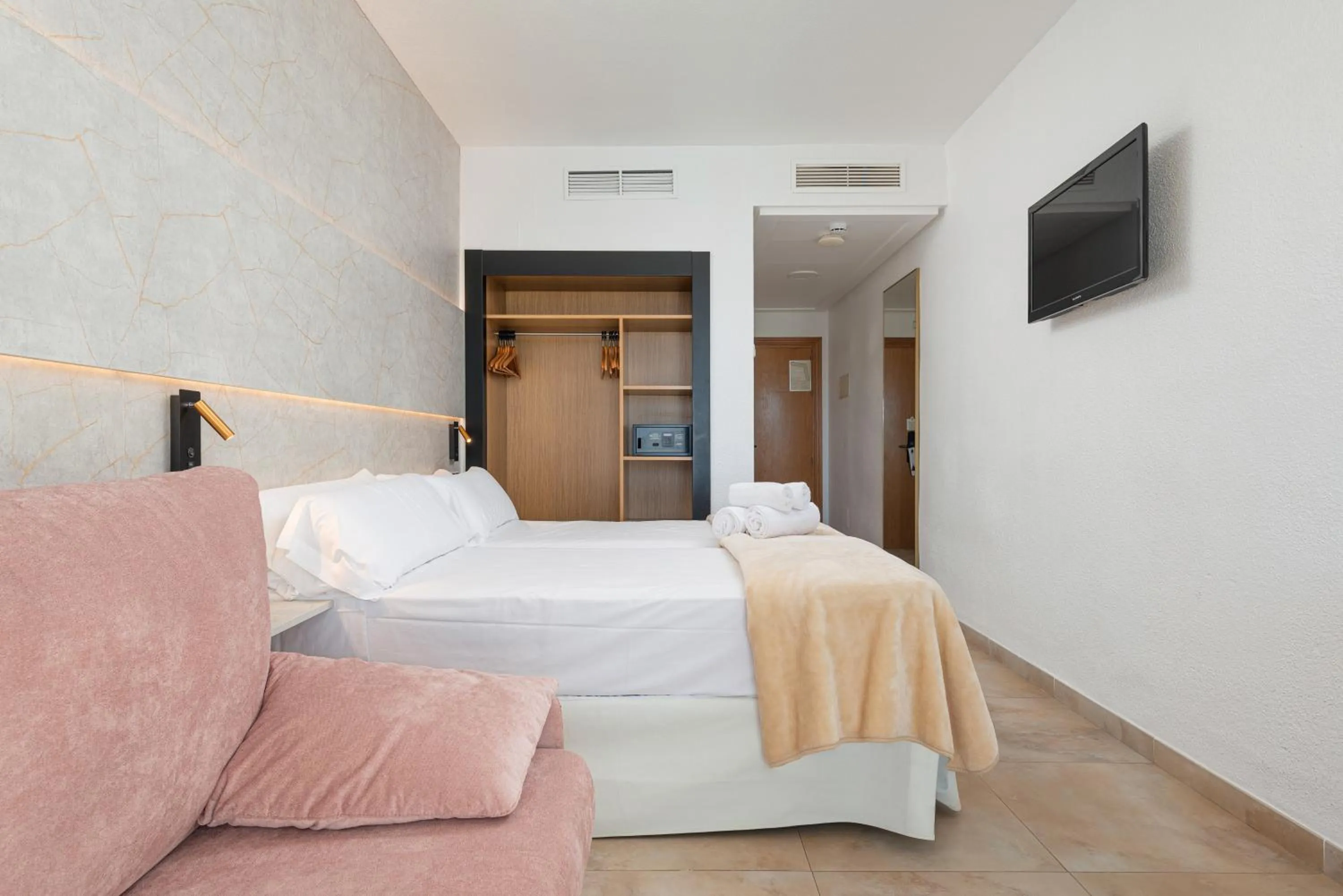 Bedroom, Bed in Hotel Condesa