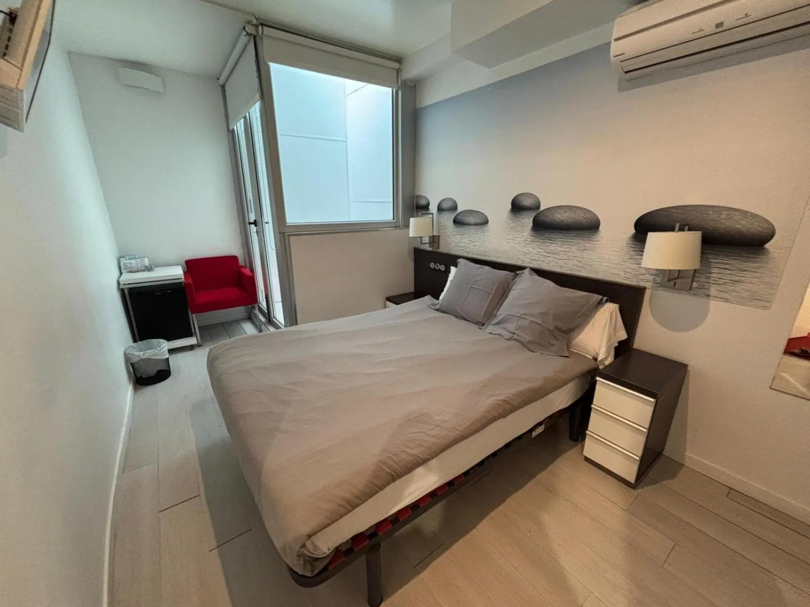 Bed in Hotel Punta Monpas