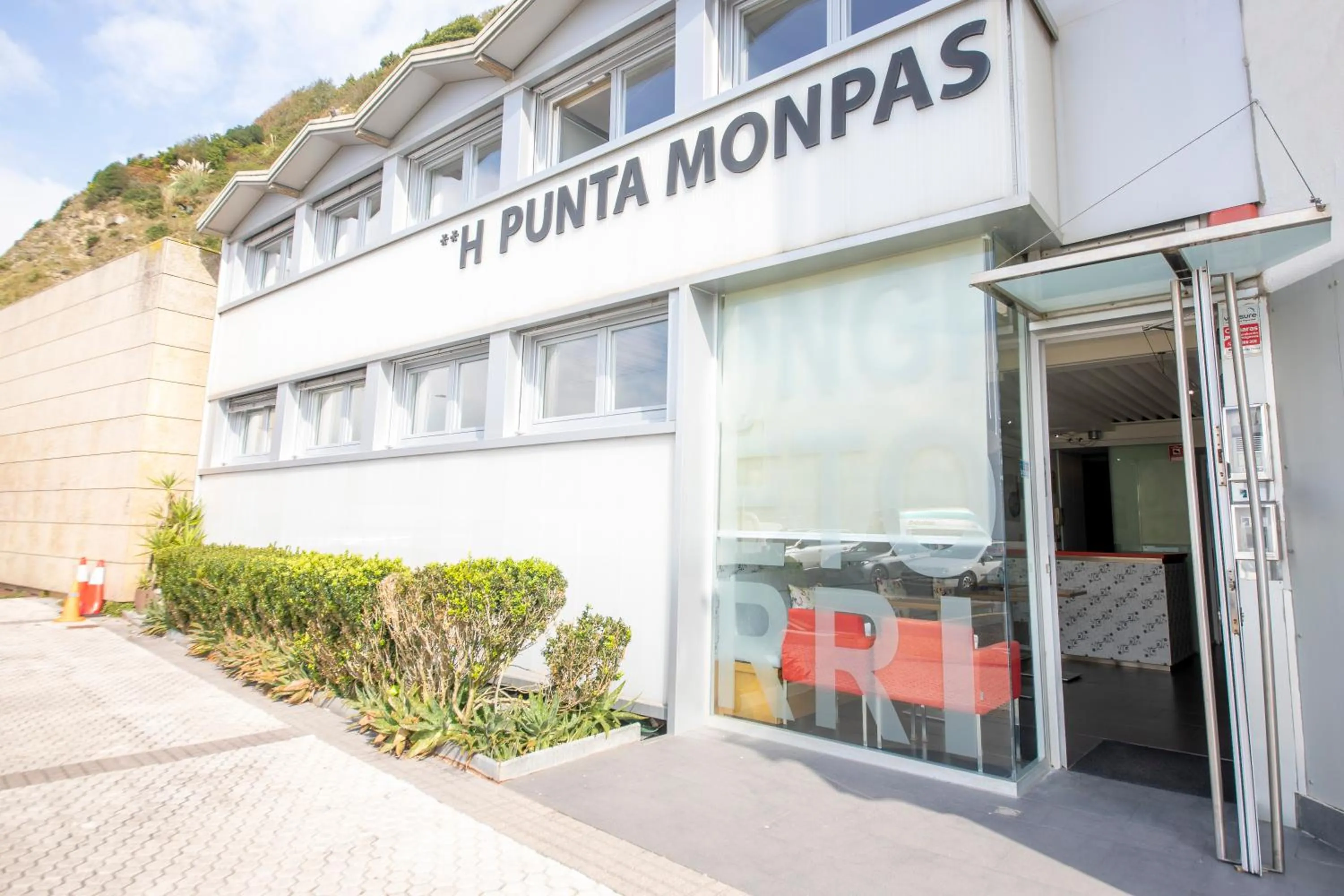 Hotel Punta Monpas