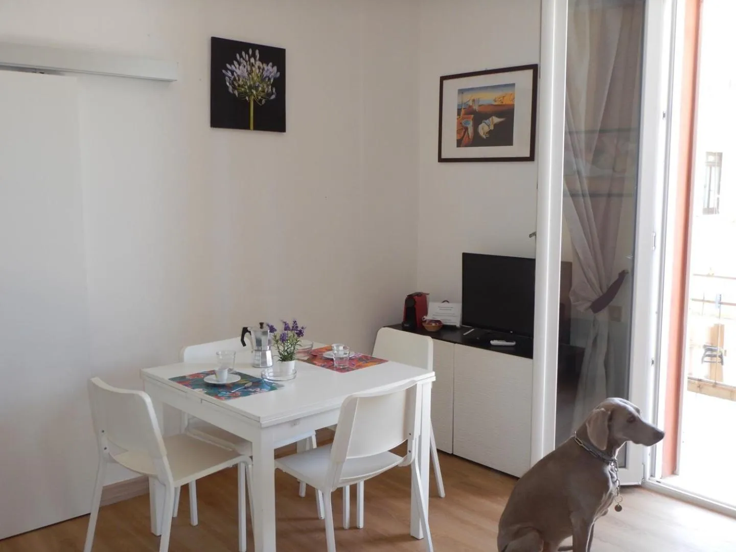 Dining area in Ville Paola e Daniela