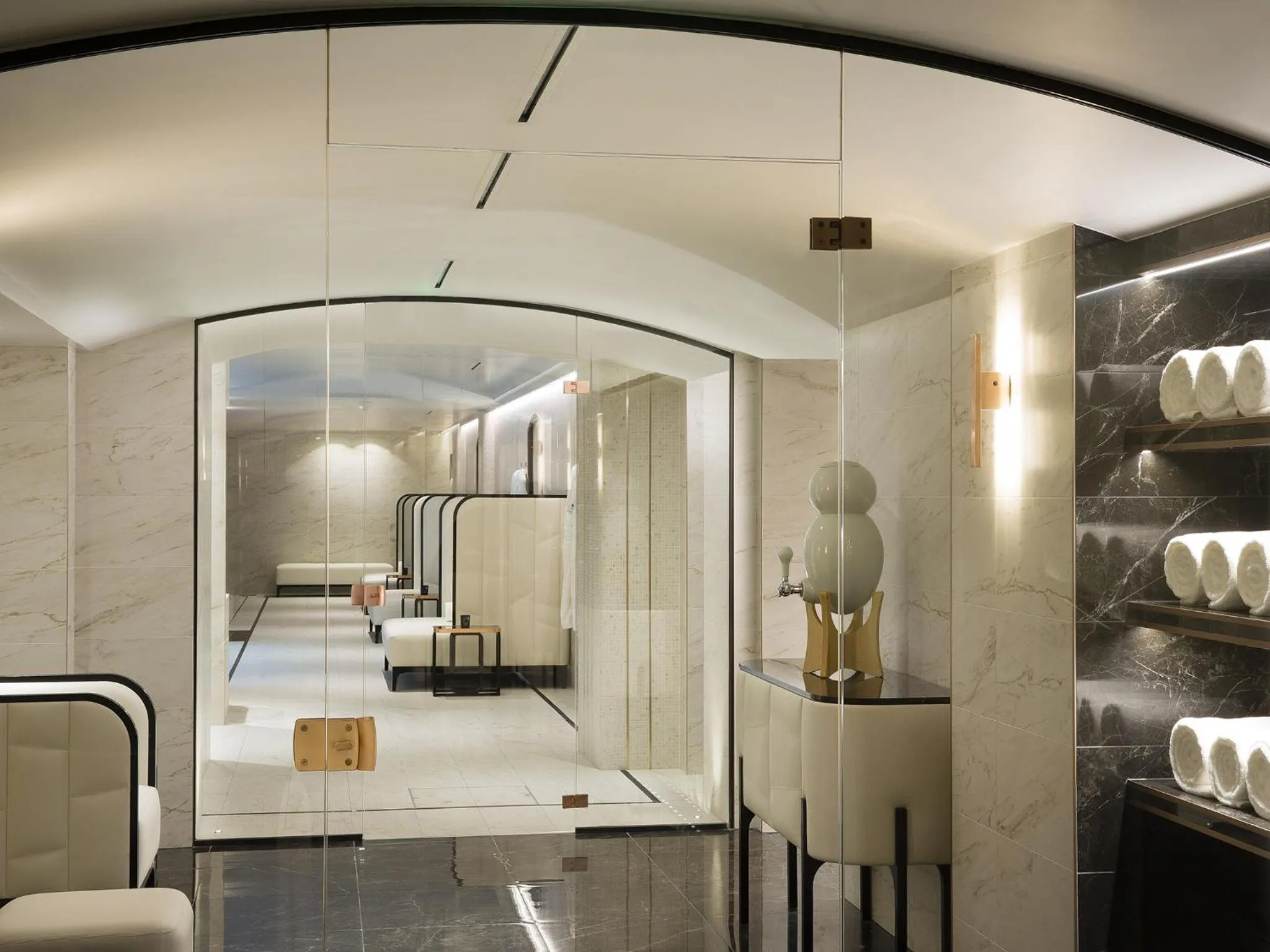 Fitness centre/facilities in Le Narcisse Blanc