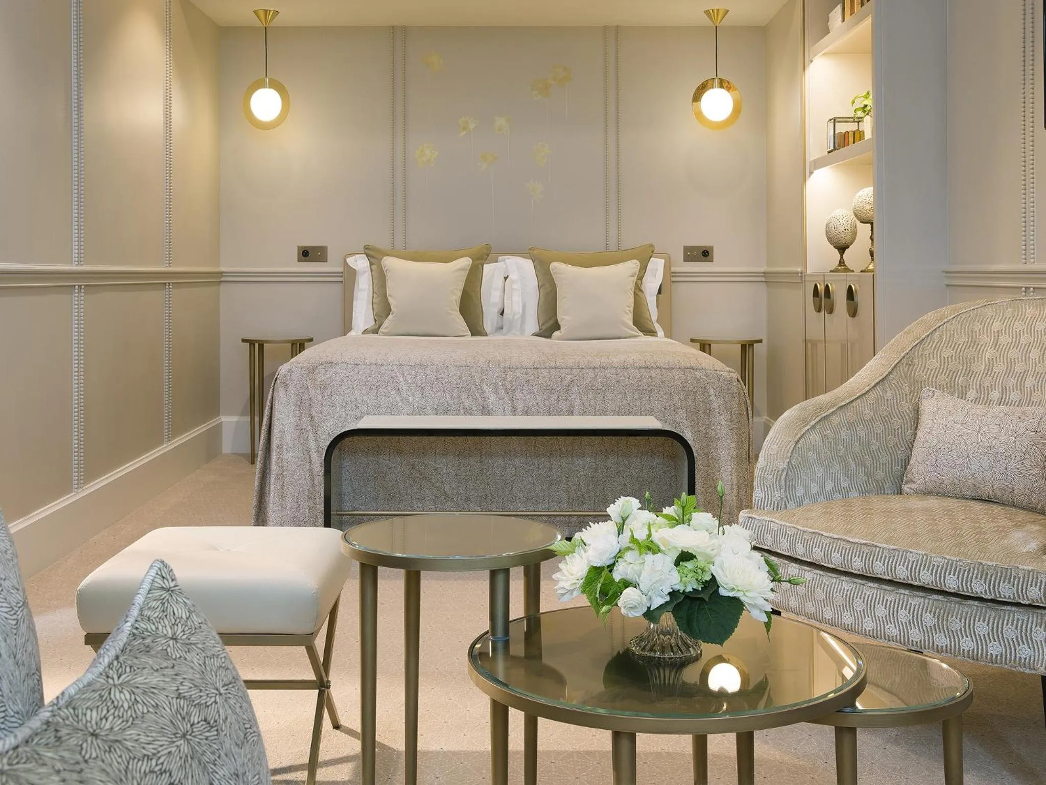 Bedroom, Bed in Le Narcisse Blanc