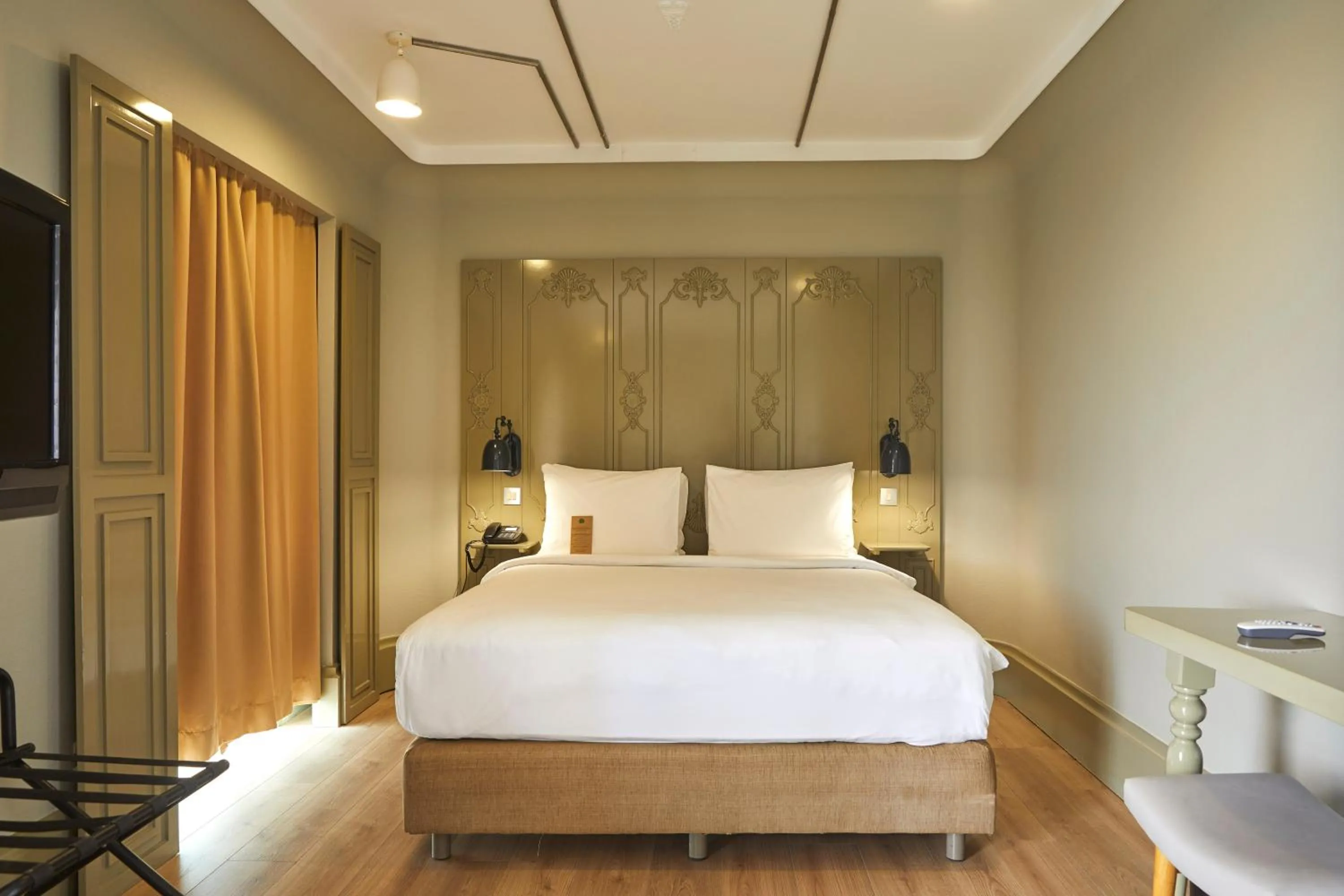 Bed in The Cettia Istanbul