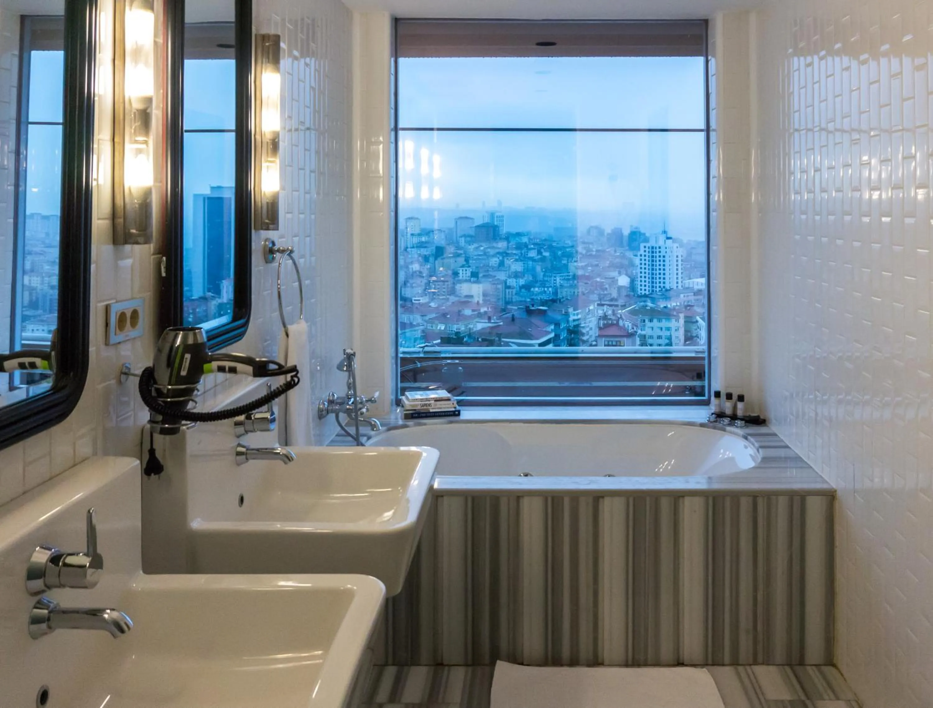 Bathroom in The Cettia Istanbul
