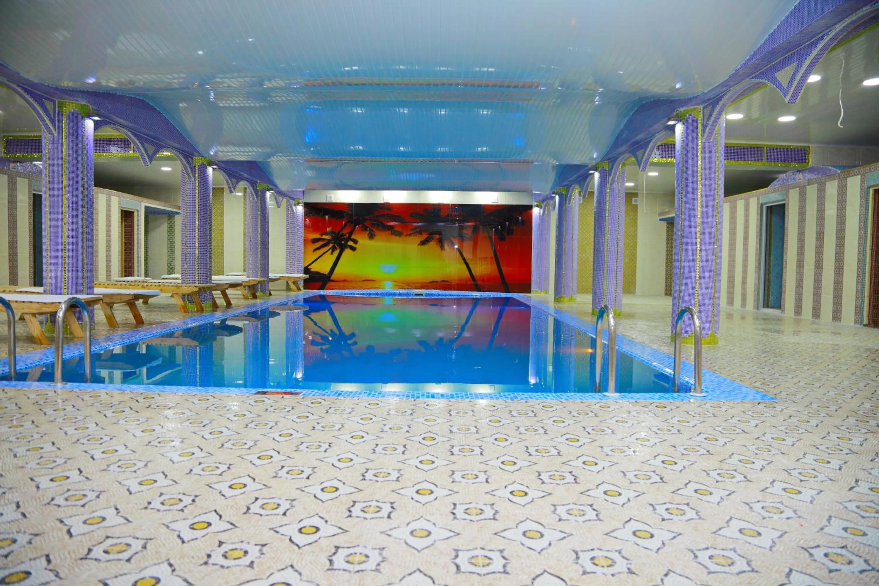 Swimming pool in HON SAROY - immerse atmosphere in the epoch of the khans