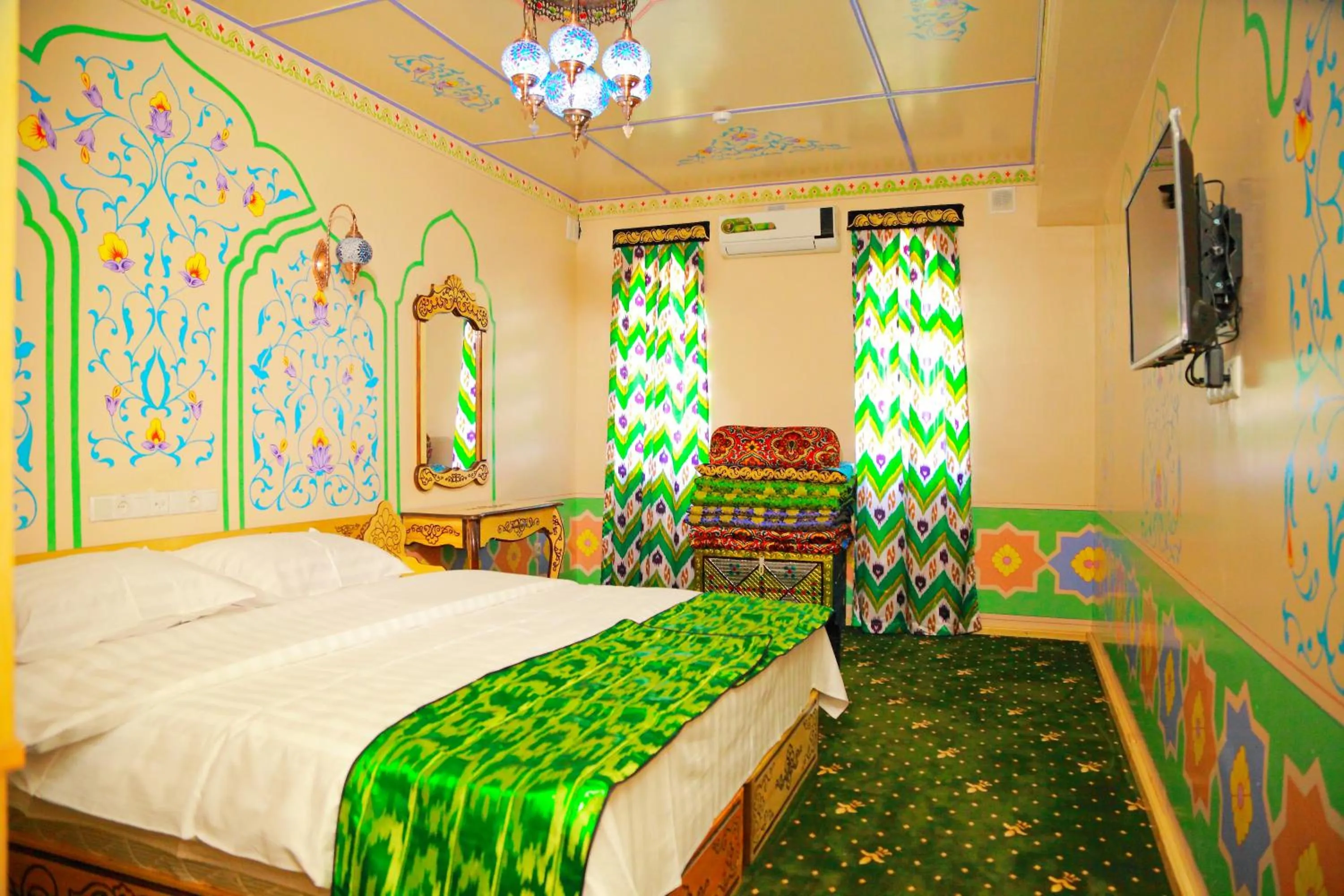 Day, Bed in HON SAROY - immerse atmosphere in the epoch of the khans