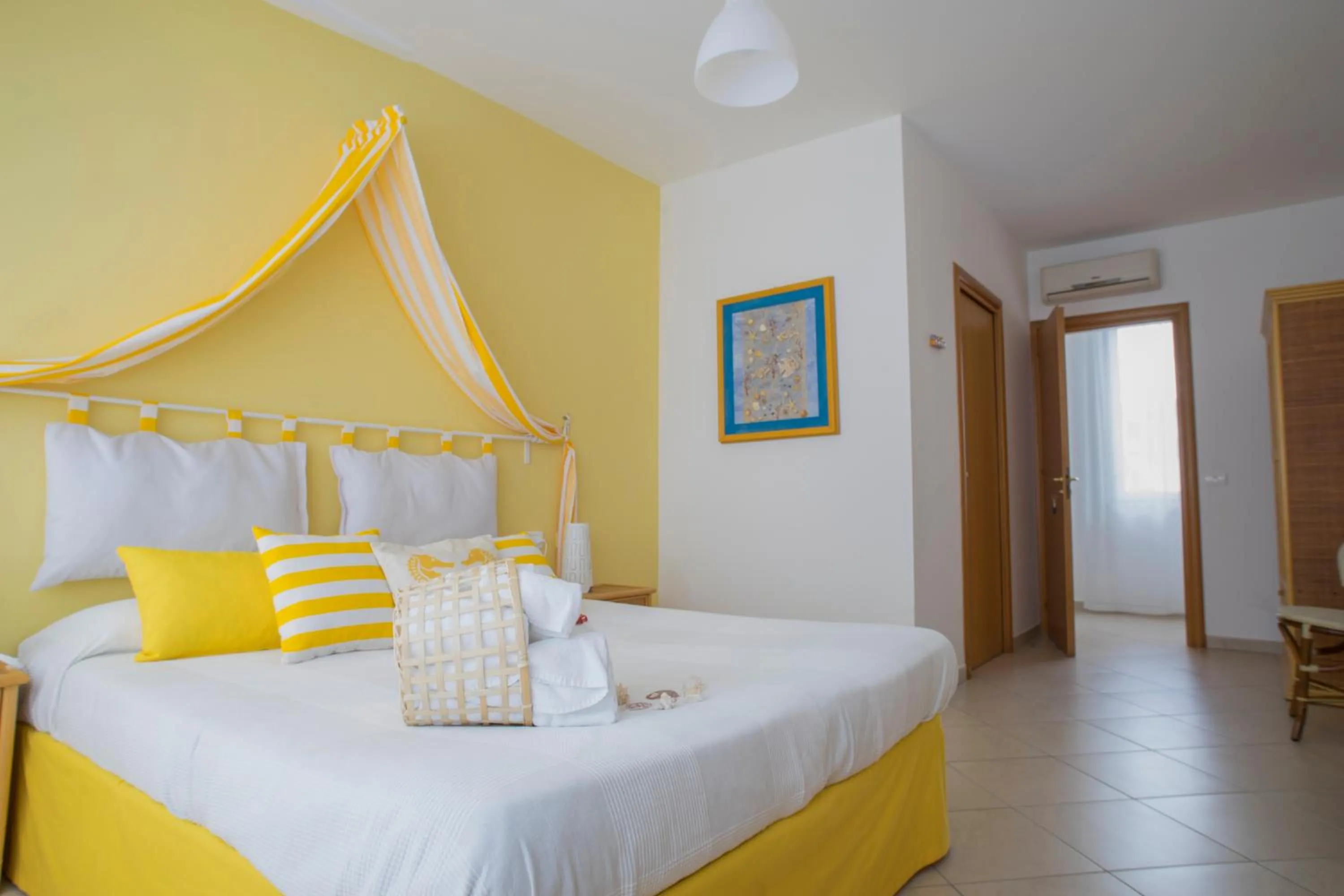 Nightclub / DJ in L'Approdo