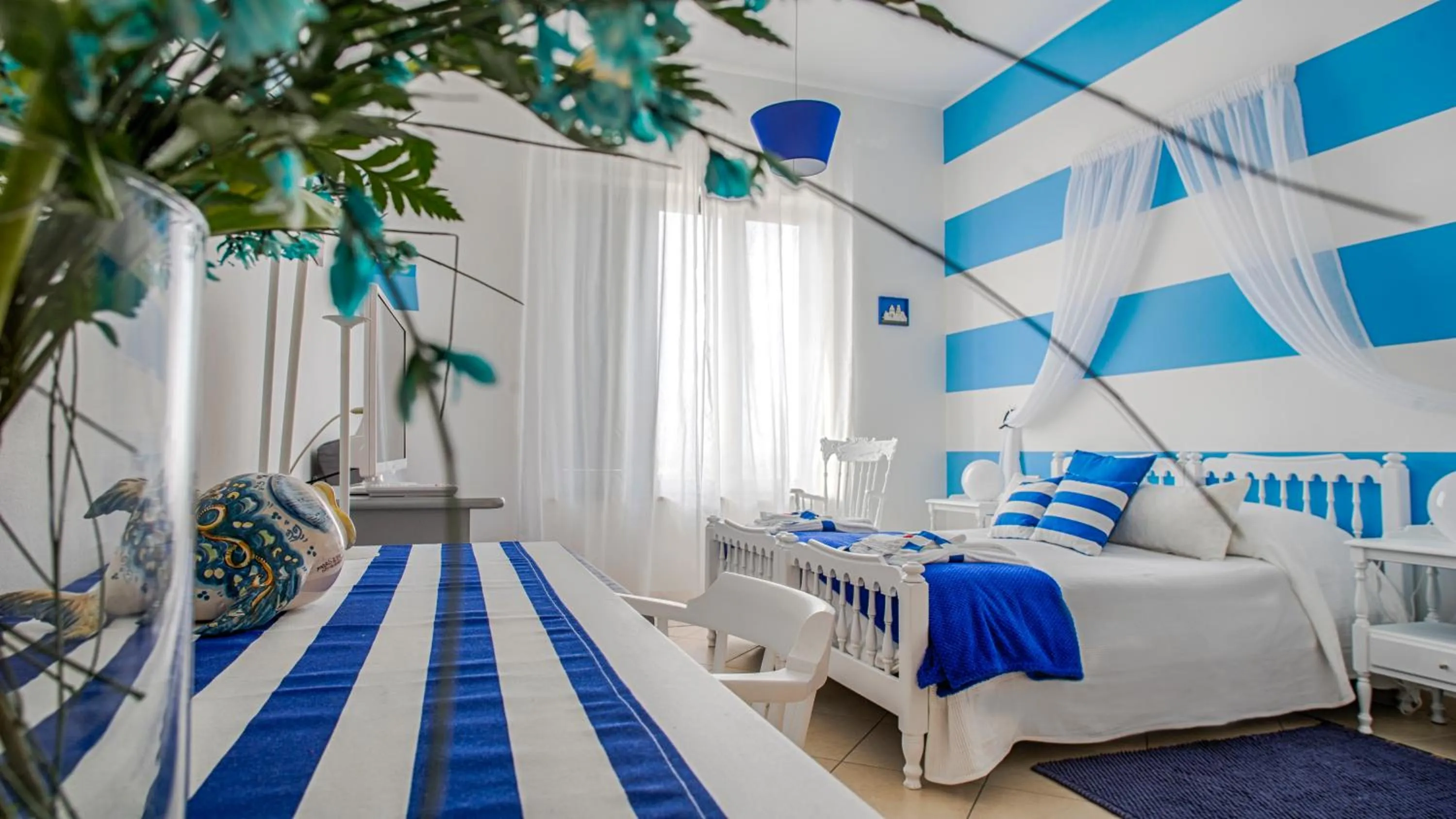 Photo of the whole room in L'Approdo