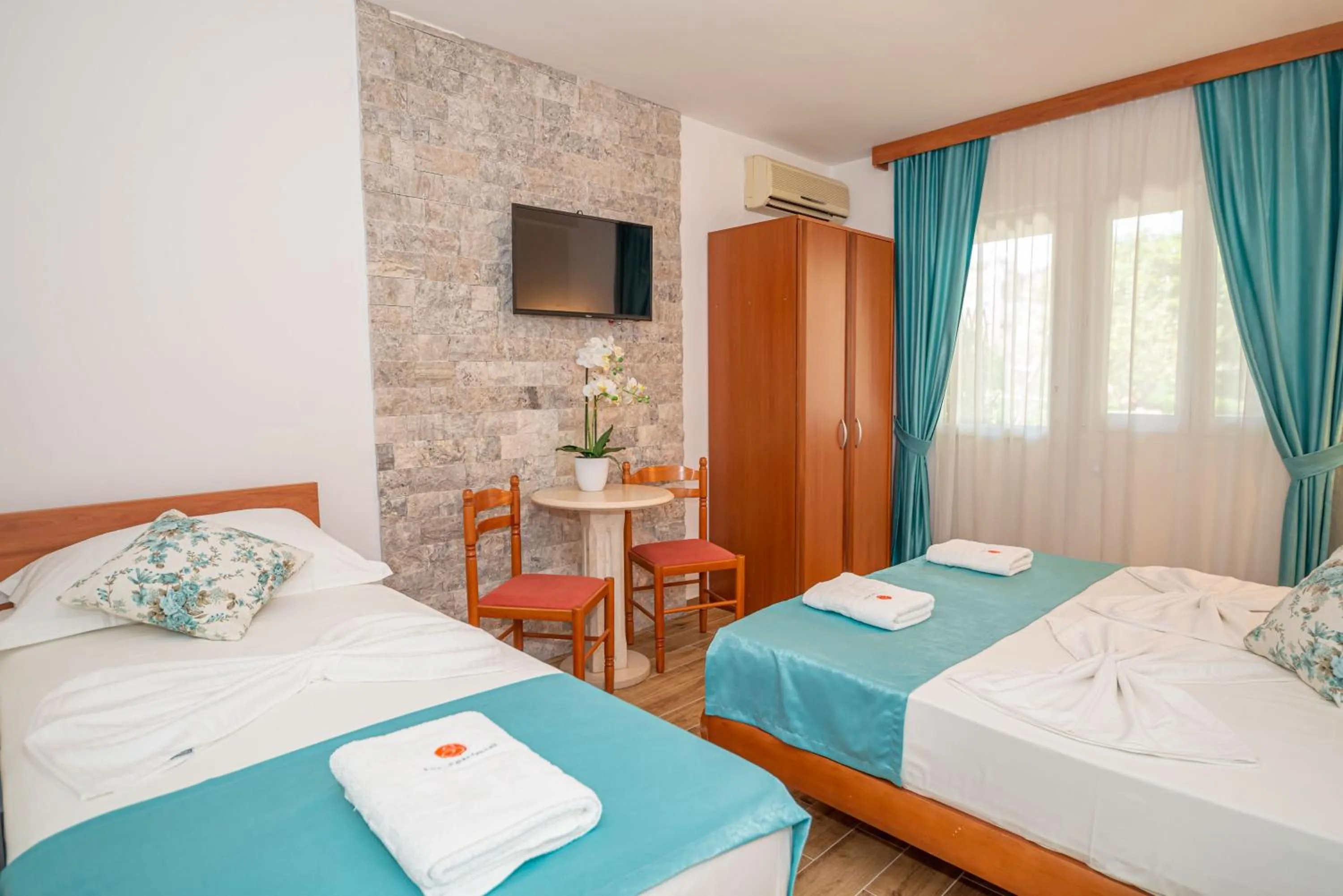 Guest House S-Lux