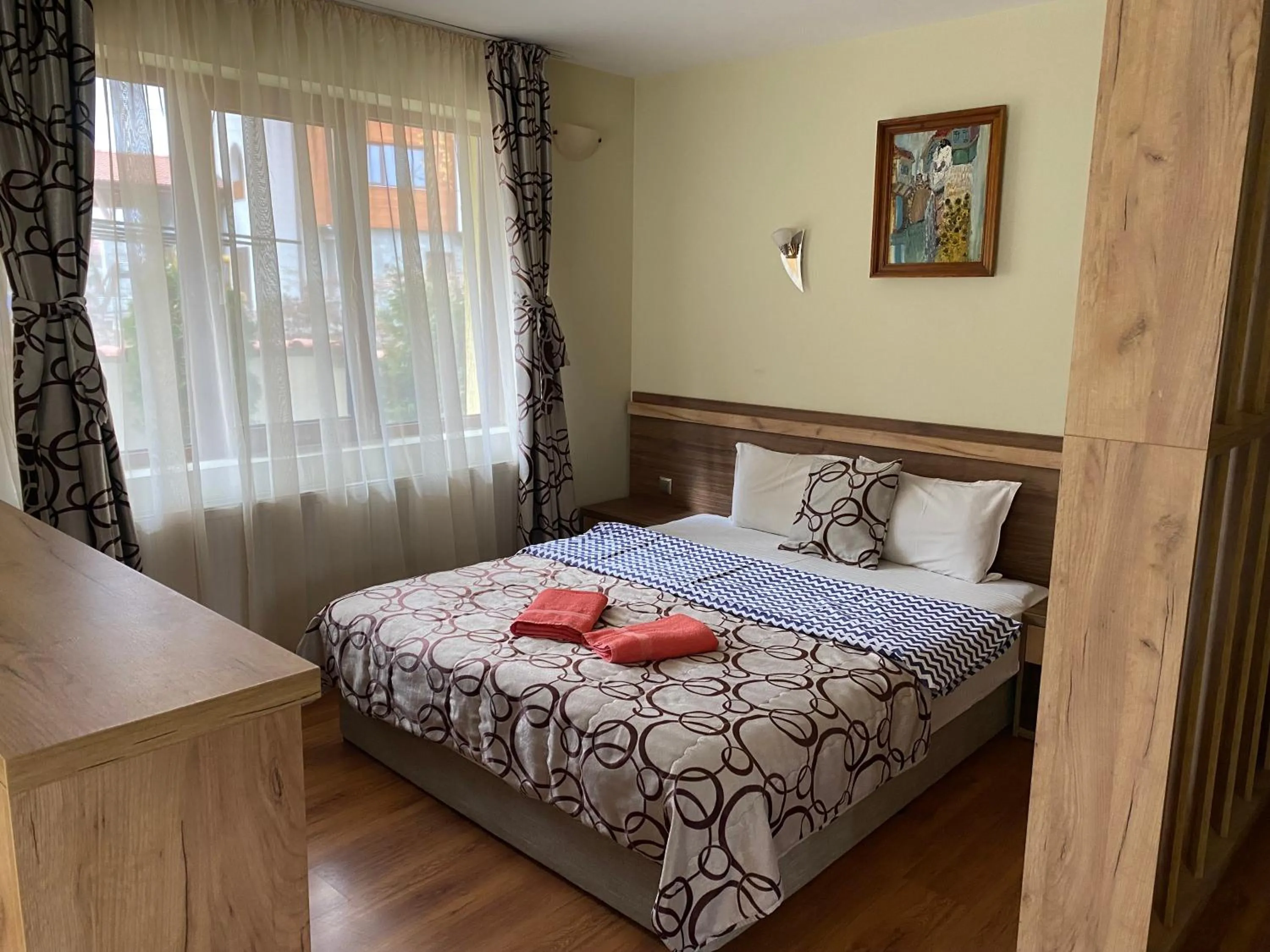 Deluxe King Studio in Kot Garden Guest House