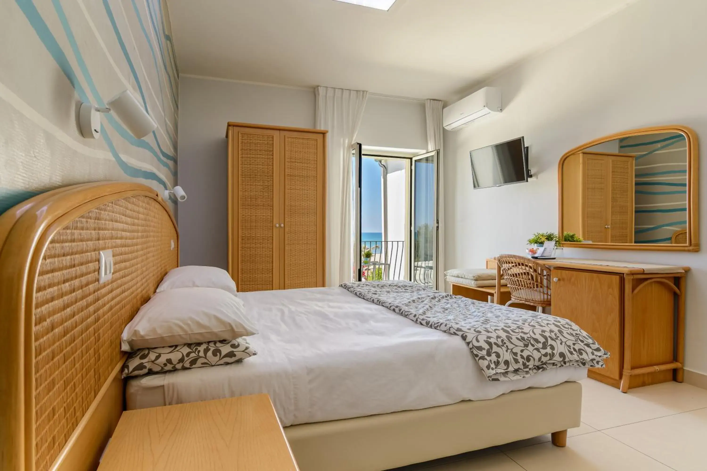 Double or Twin Room with Sea View in Hotel Mandetta - Adults Only Double or Twin Room with Sea View in Hotel Mandetta - Adults Only
