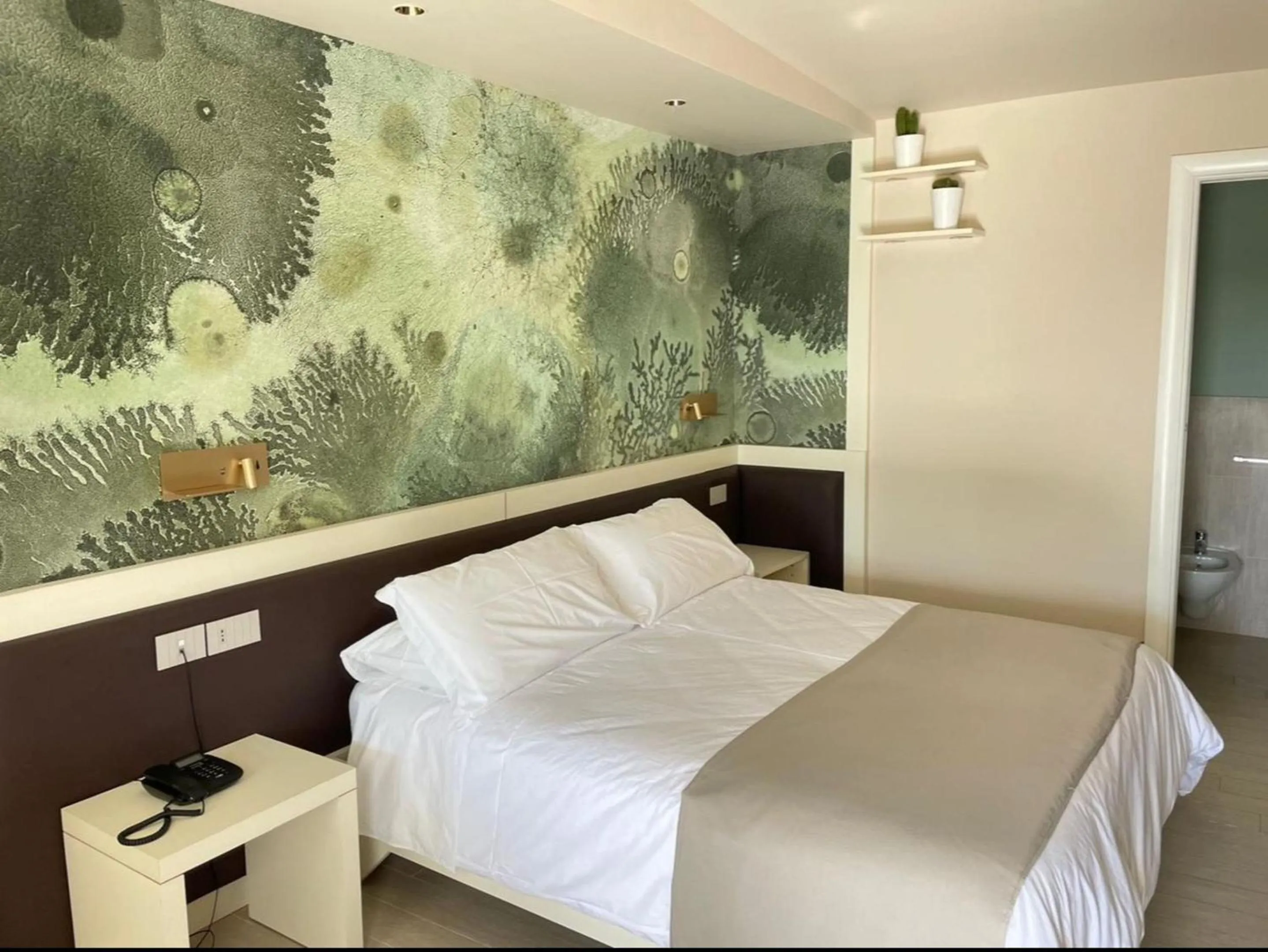 Photo of the whole room, Bed in Hotel Mandetta - Adults Only