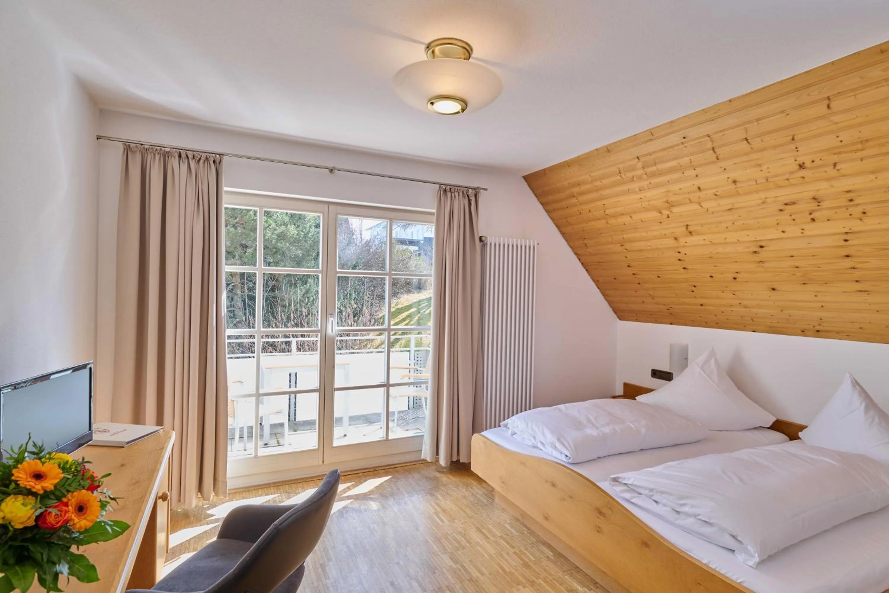 Bed in Gasthof Schweizerhof