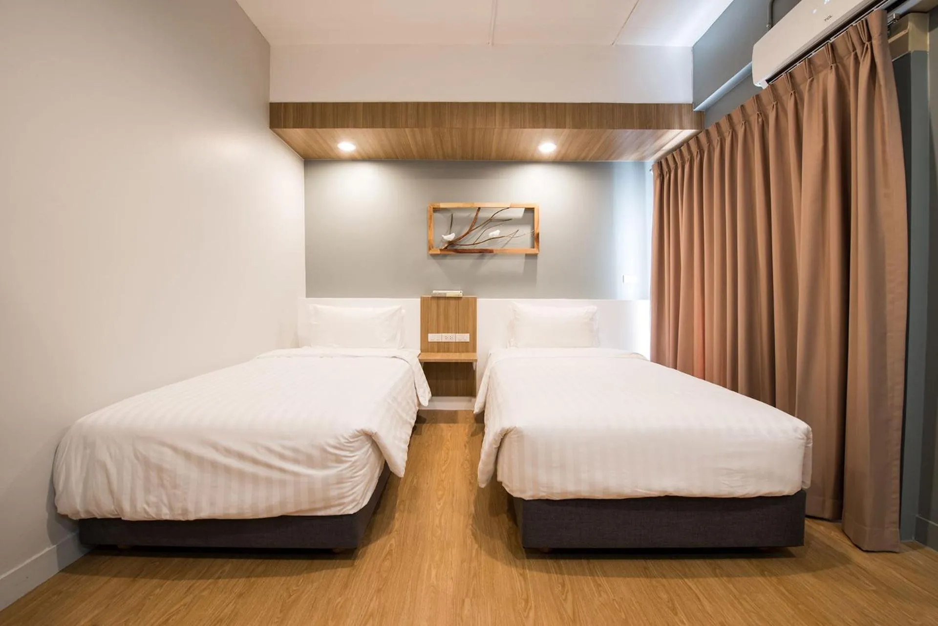 Photo of the whole room, Bed in Shade House - Bitec Bangna