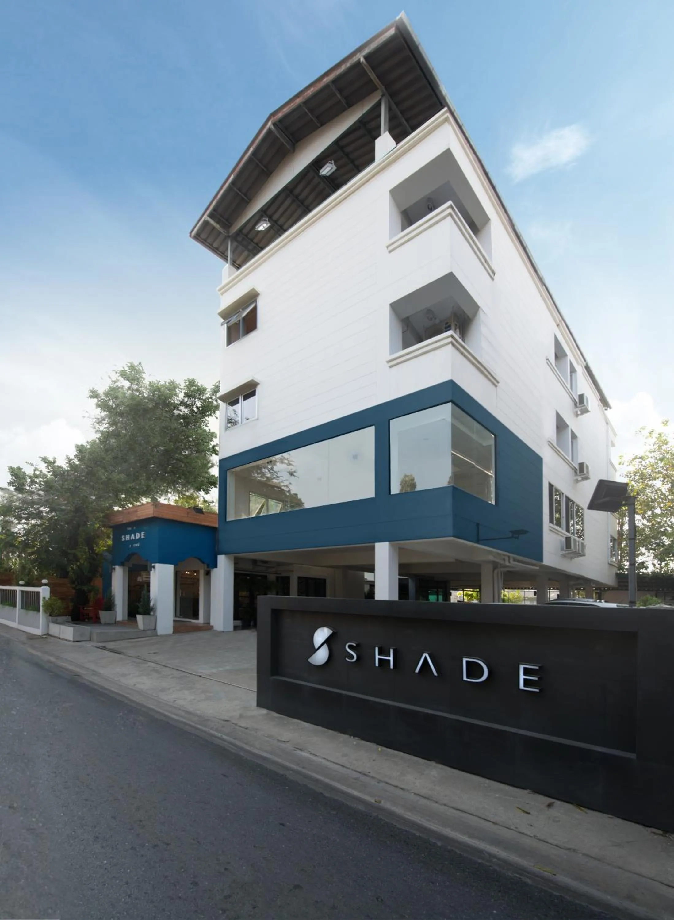 Property building in Shade House - Bitec Bangna