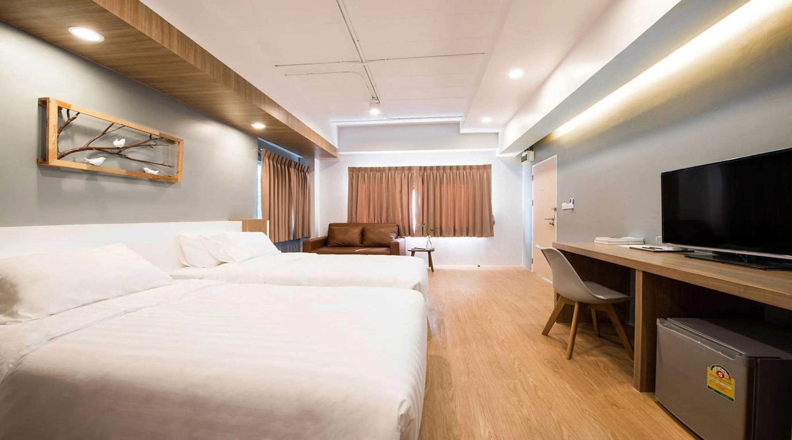 Photo of the whole room, Bed in Shade House - Bitec Bangna