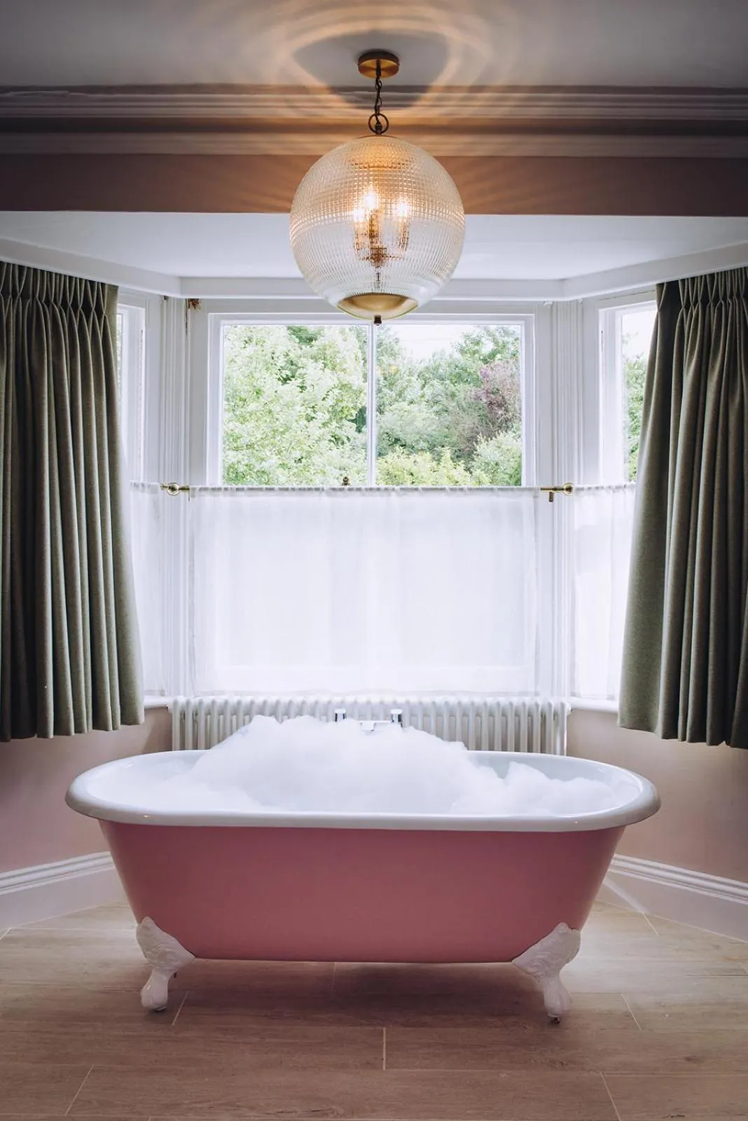 Bath, Bed in The Drummond at Albury