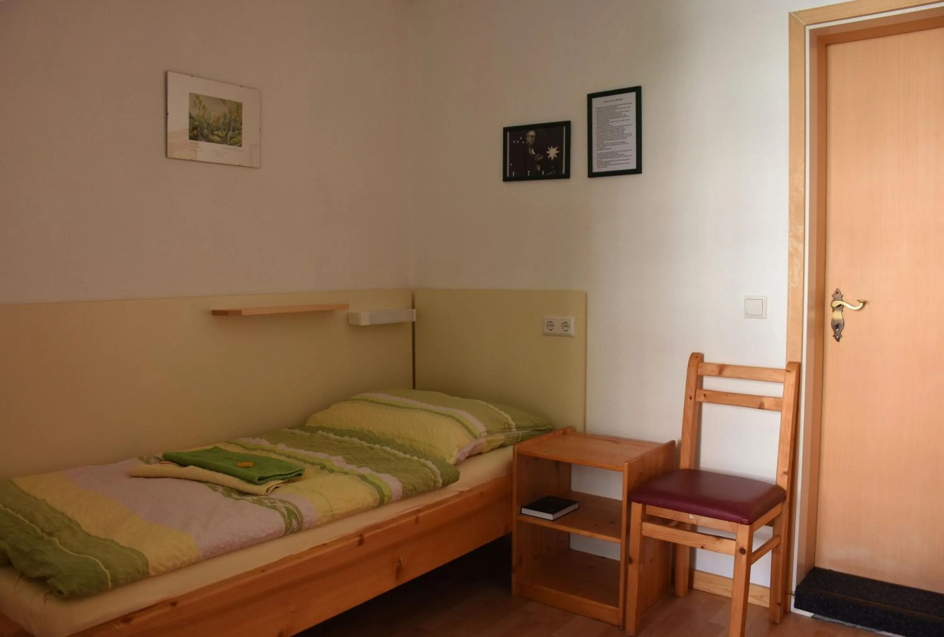 Twin Room with Bathroom - single occupancy in Pension zur Wartburg