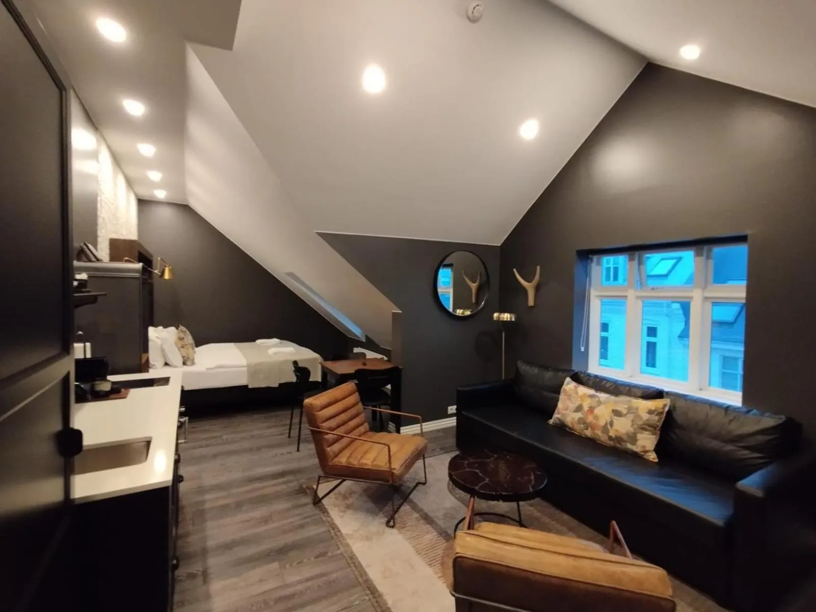 Photo of the whole room, Bed in Vintage Apartment Hotel