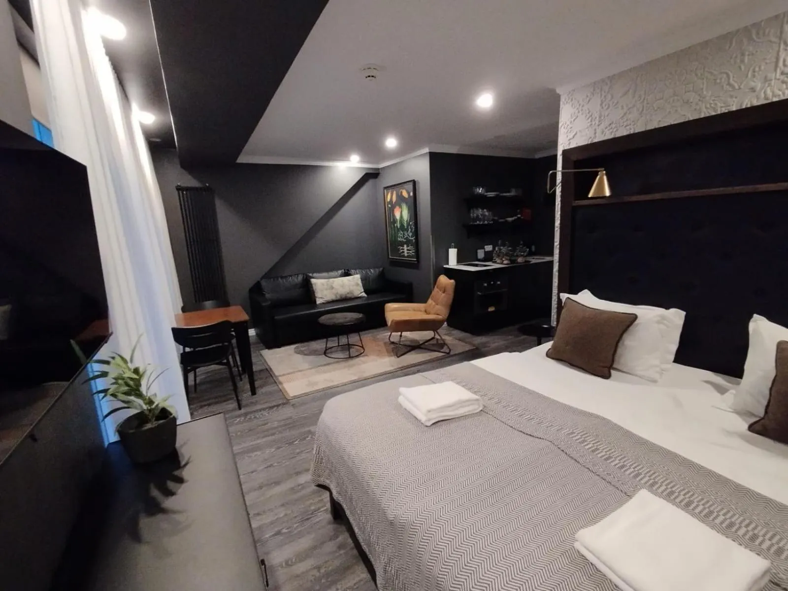 Bed in Vintage Apartment Hotel