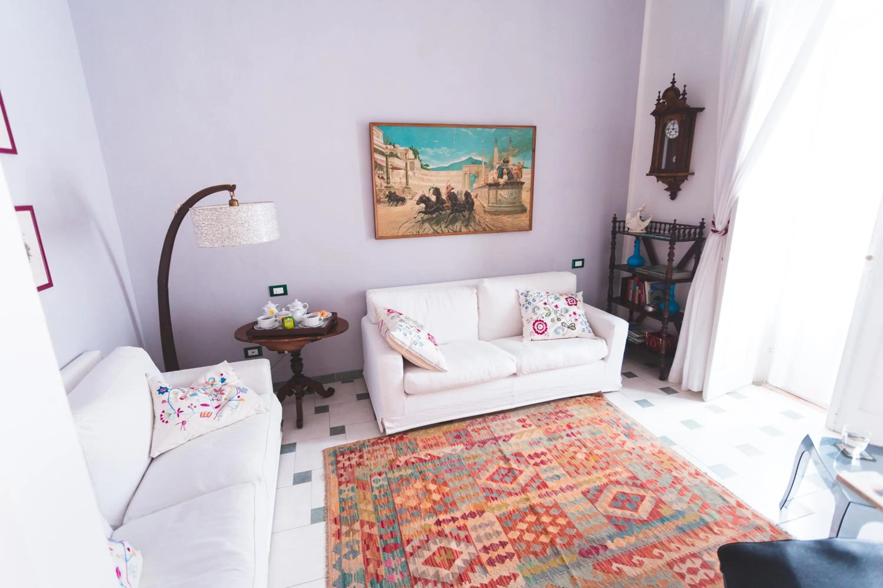 Seating area, Bed in Il Palazzo