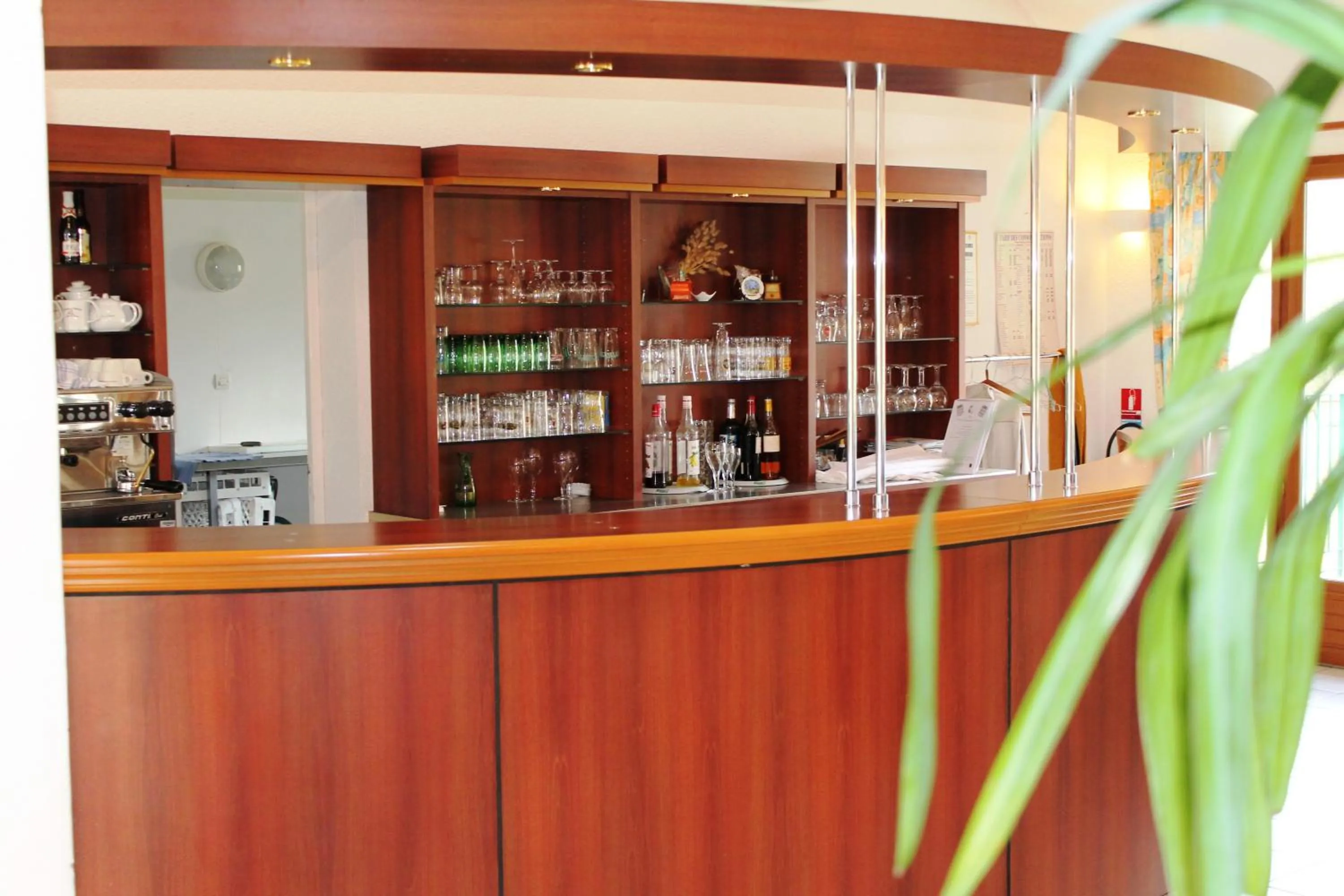 Lounge or bar in Logis Hotel Restaurant de l'Abbaye
