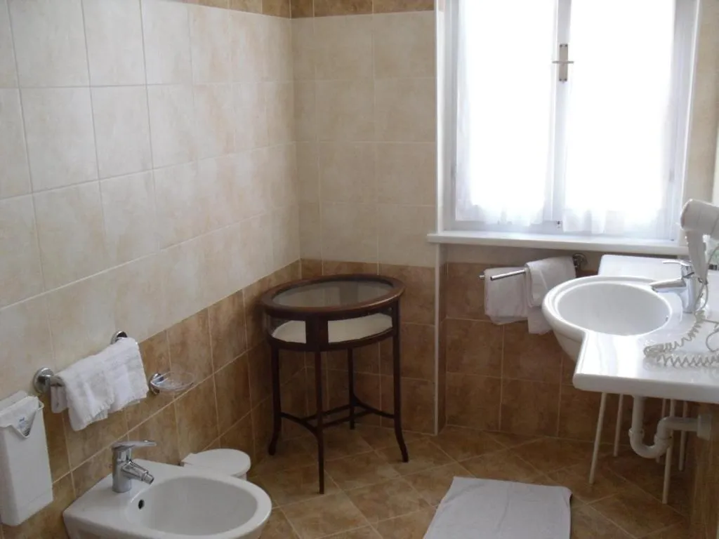  Double or Twin Room with Lake View in Hotel San Marco