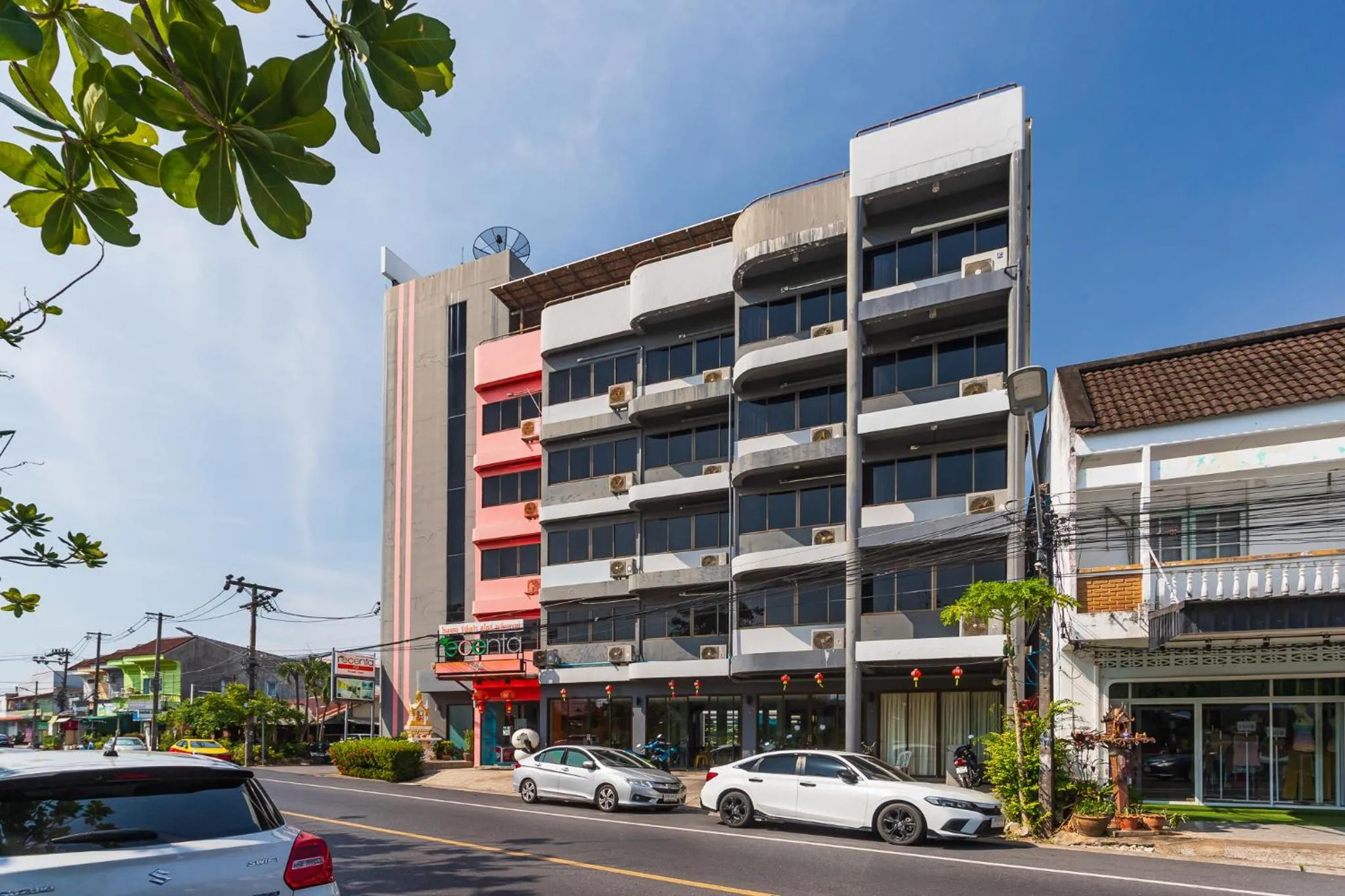 Property building in Recenta Style Phuket Town