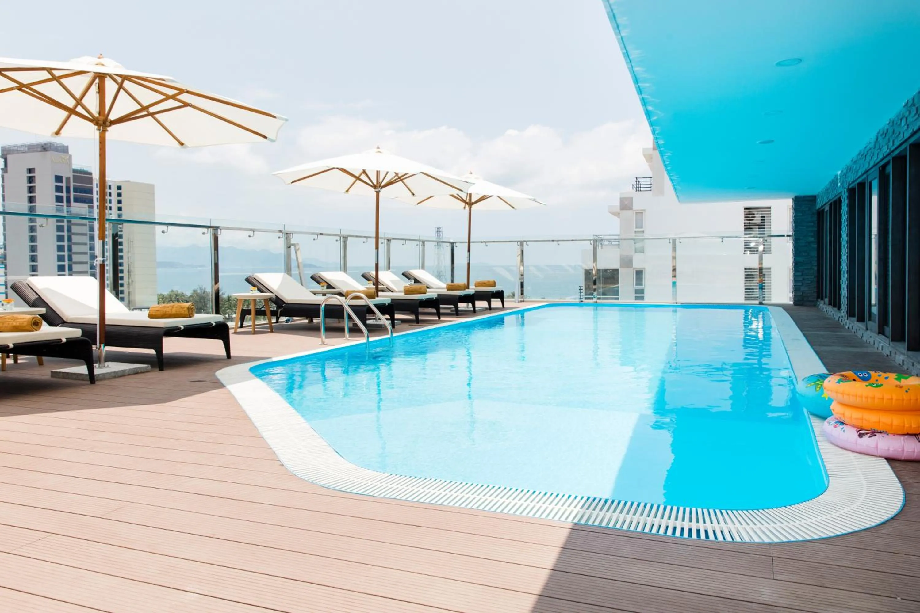 Swimming pool in Stella Maris Nha Trang Hotel
