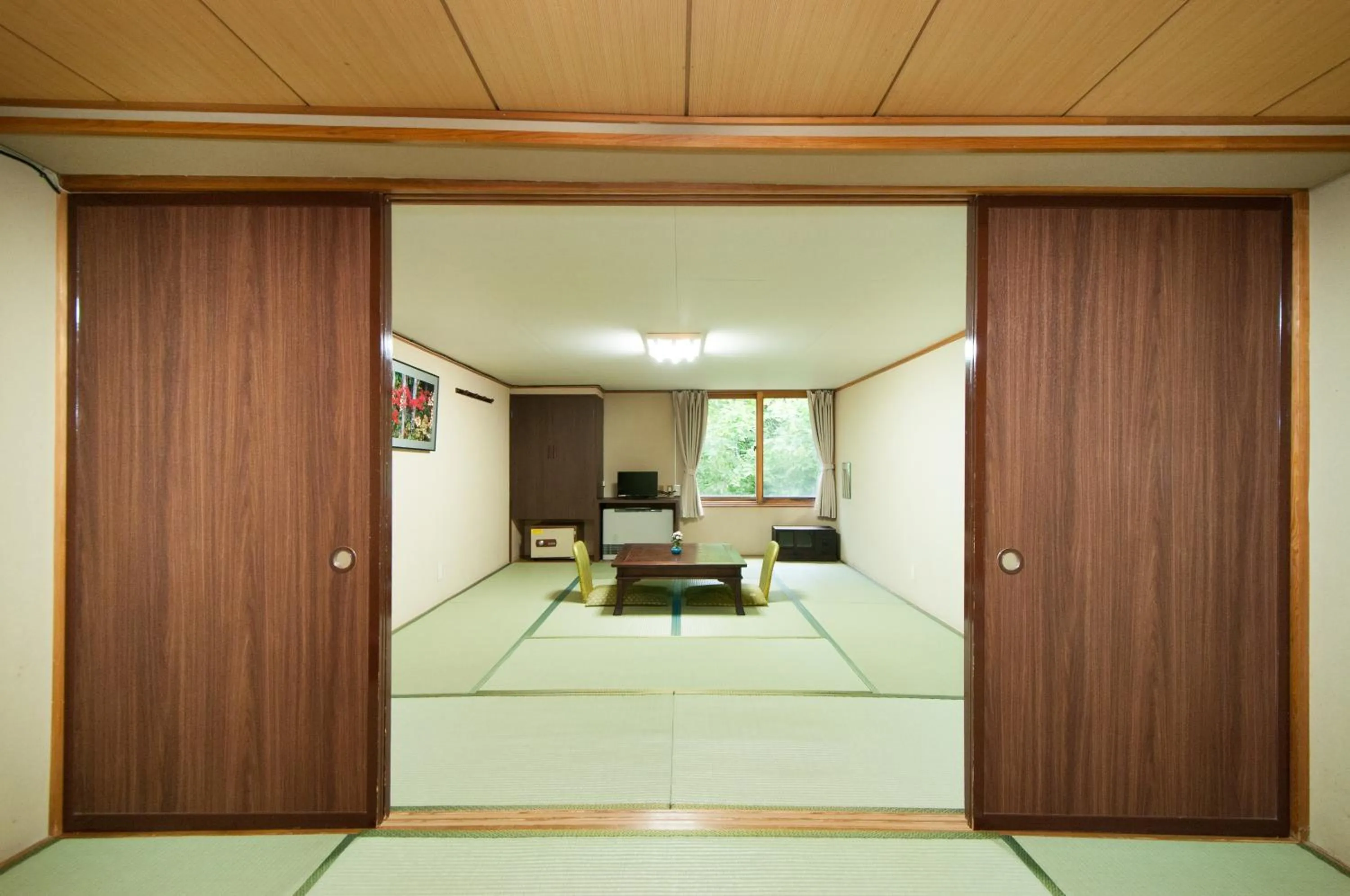 Photo of the whole room, Bed in Yachi Onsen