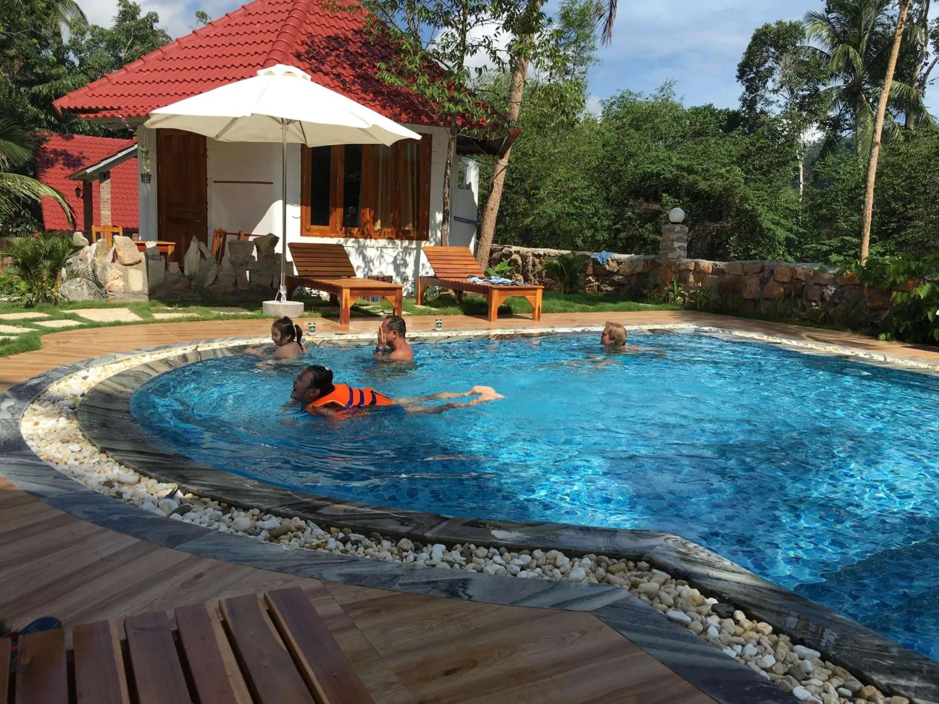 Day in Sun & Wind Paradise Bungalow