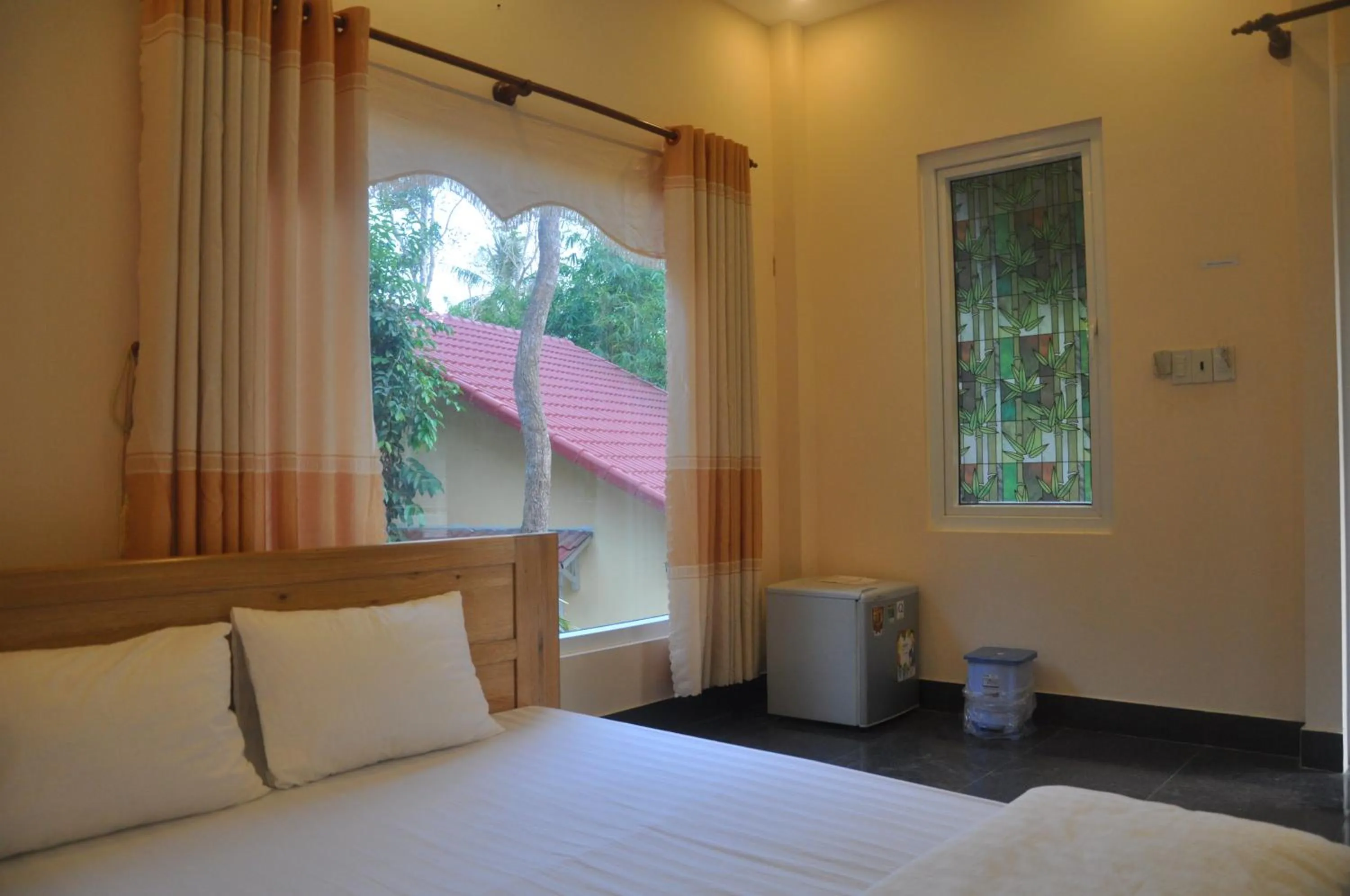 Day, Bed in Sun & Wind Paradise Bungalow