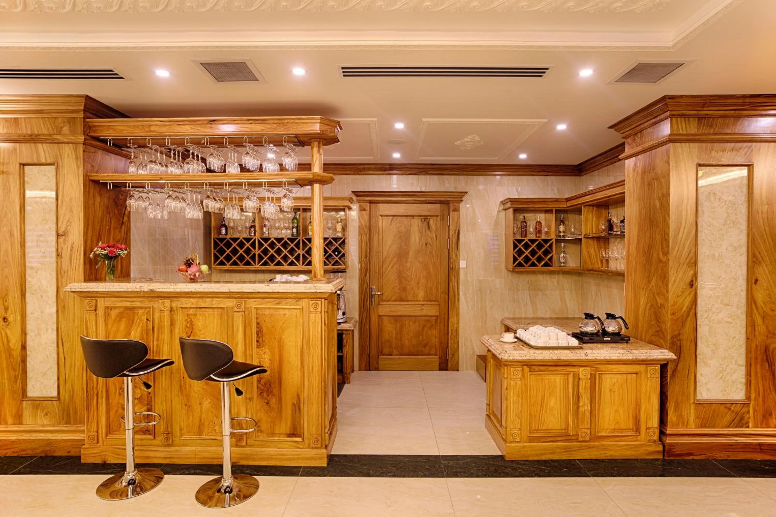 Lounge or bar in Riverside Hotel Quang Binh