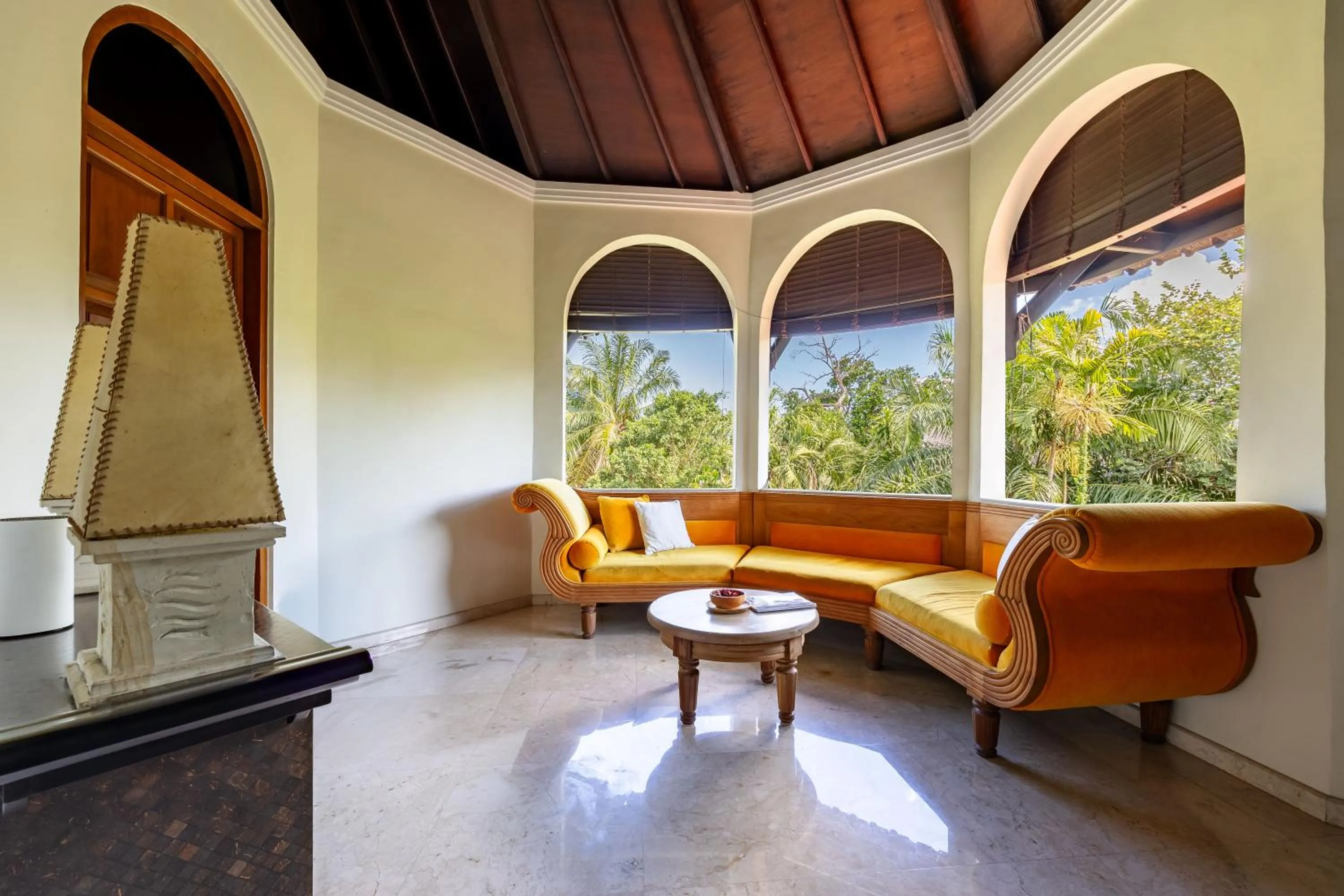 Lobby or reception in Cove Urbanest Inn