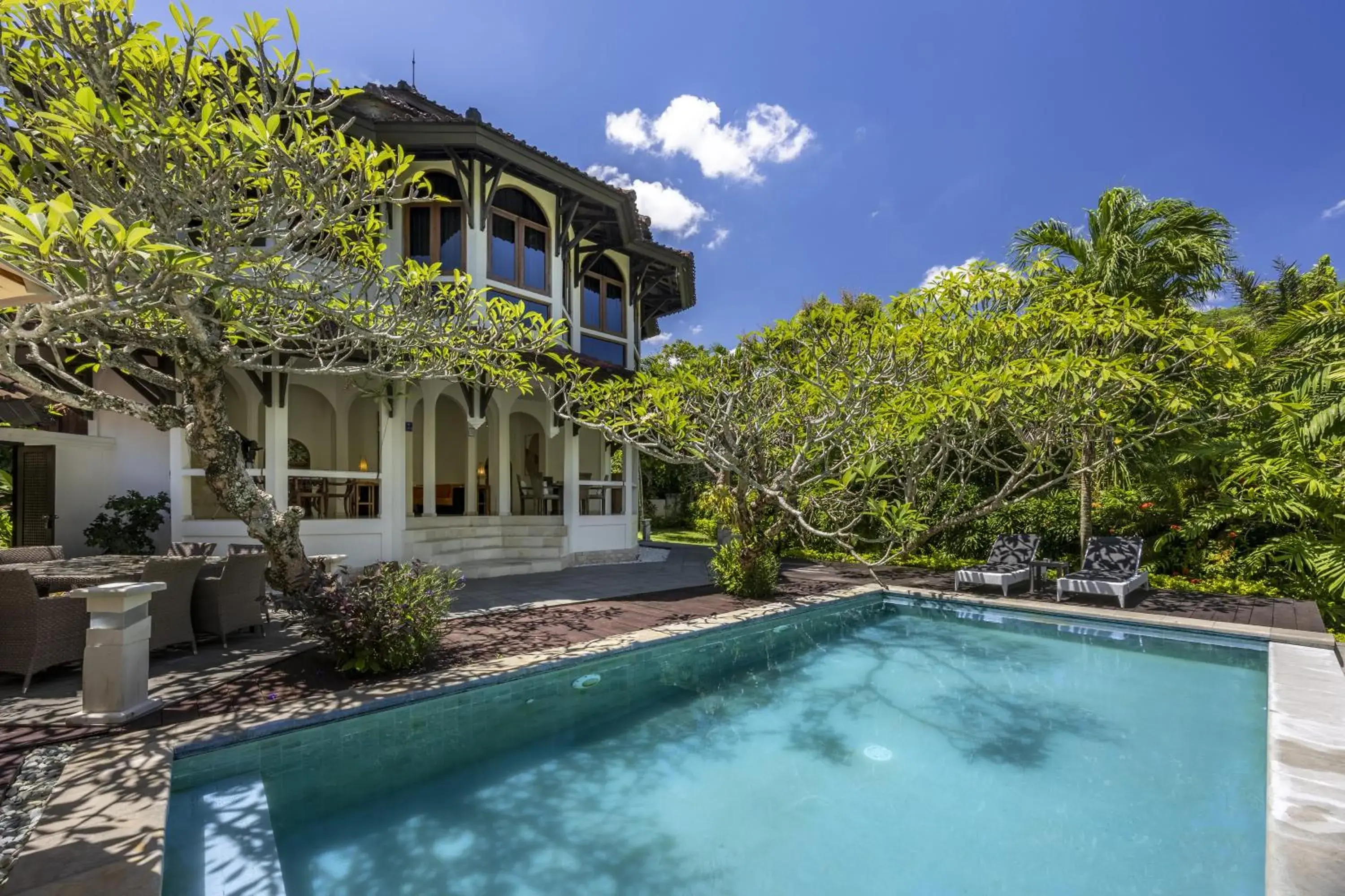 Cove Urbanest Inn Cove Urbanest Inn