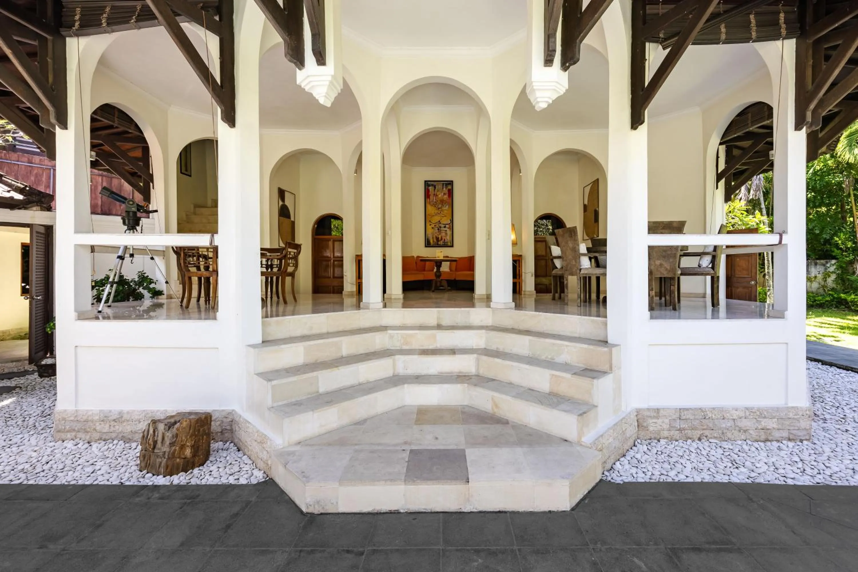 Property building in Cove Urbanest Inn