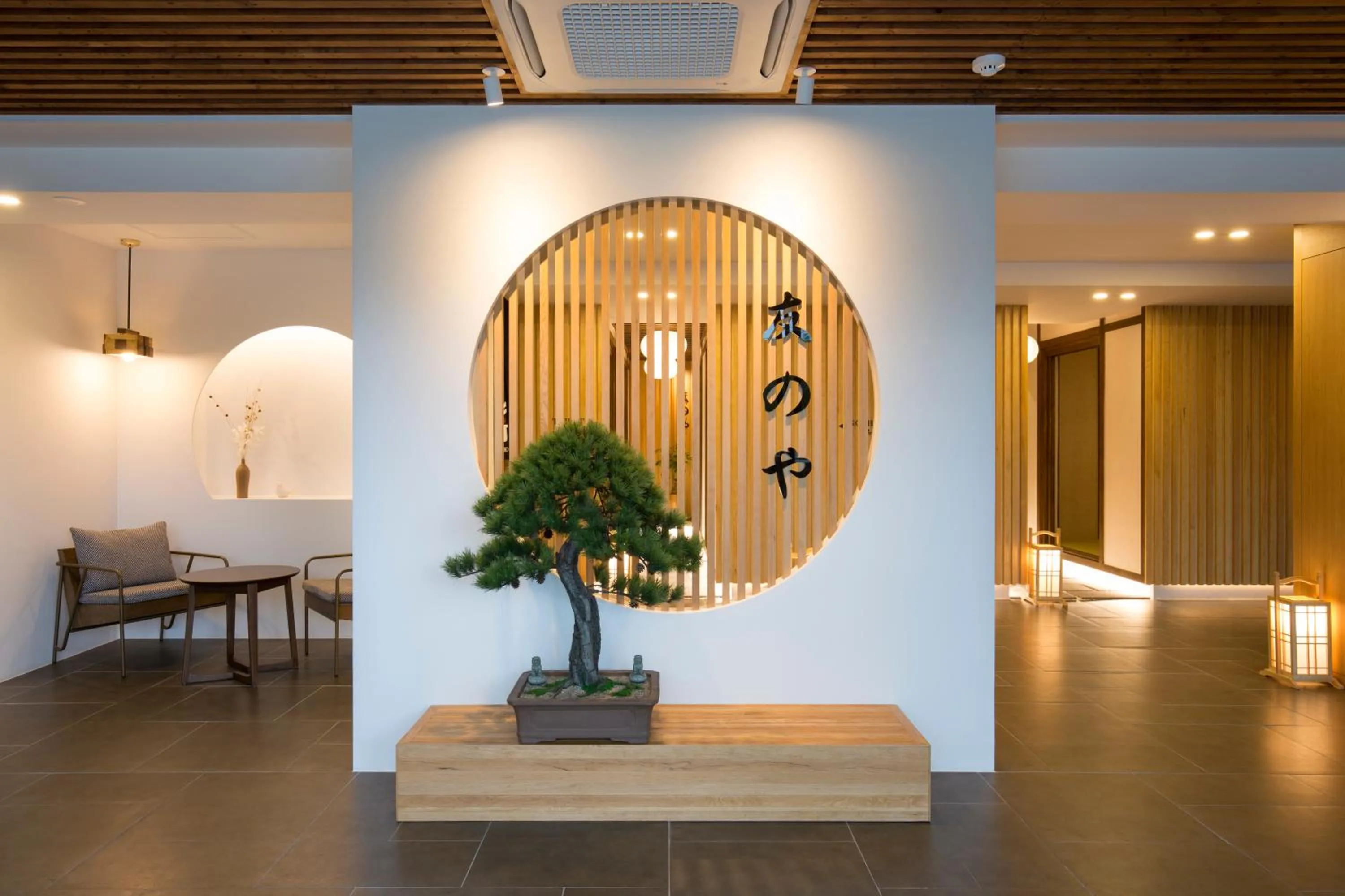 Facade/entrance in Tomonoya Ryokan Geoje