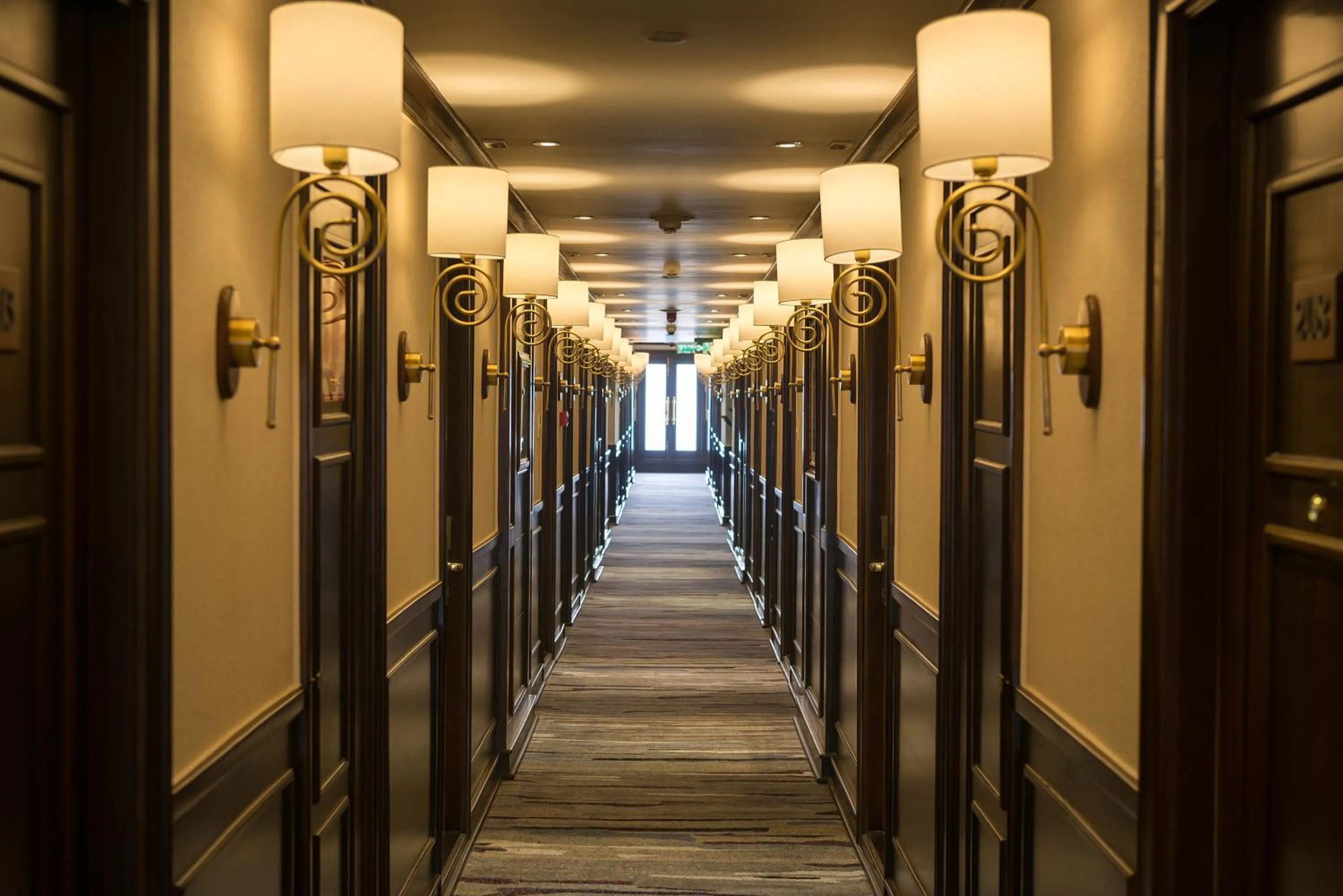 Lobby or reception in Paradise Elegance Cruise Halong