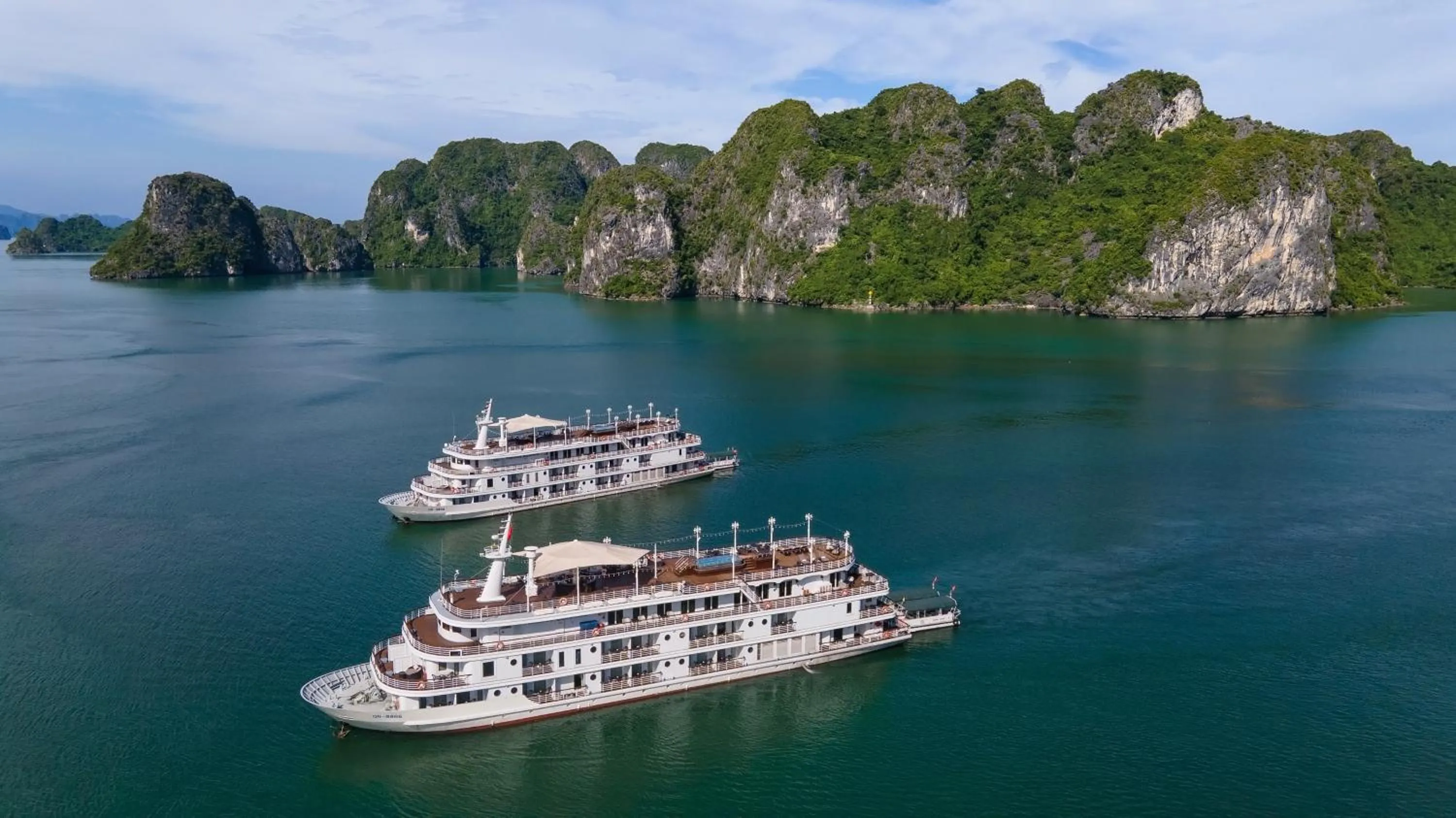 Bird's eye view in Paradise Elegance Cruise Halong