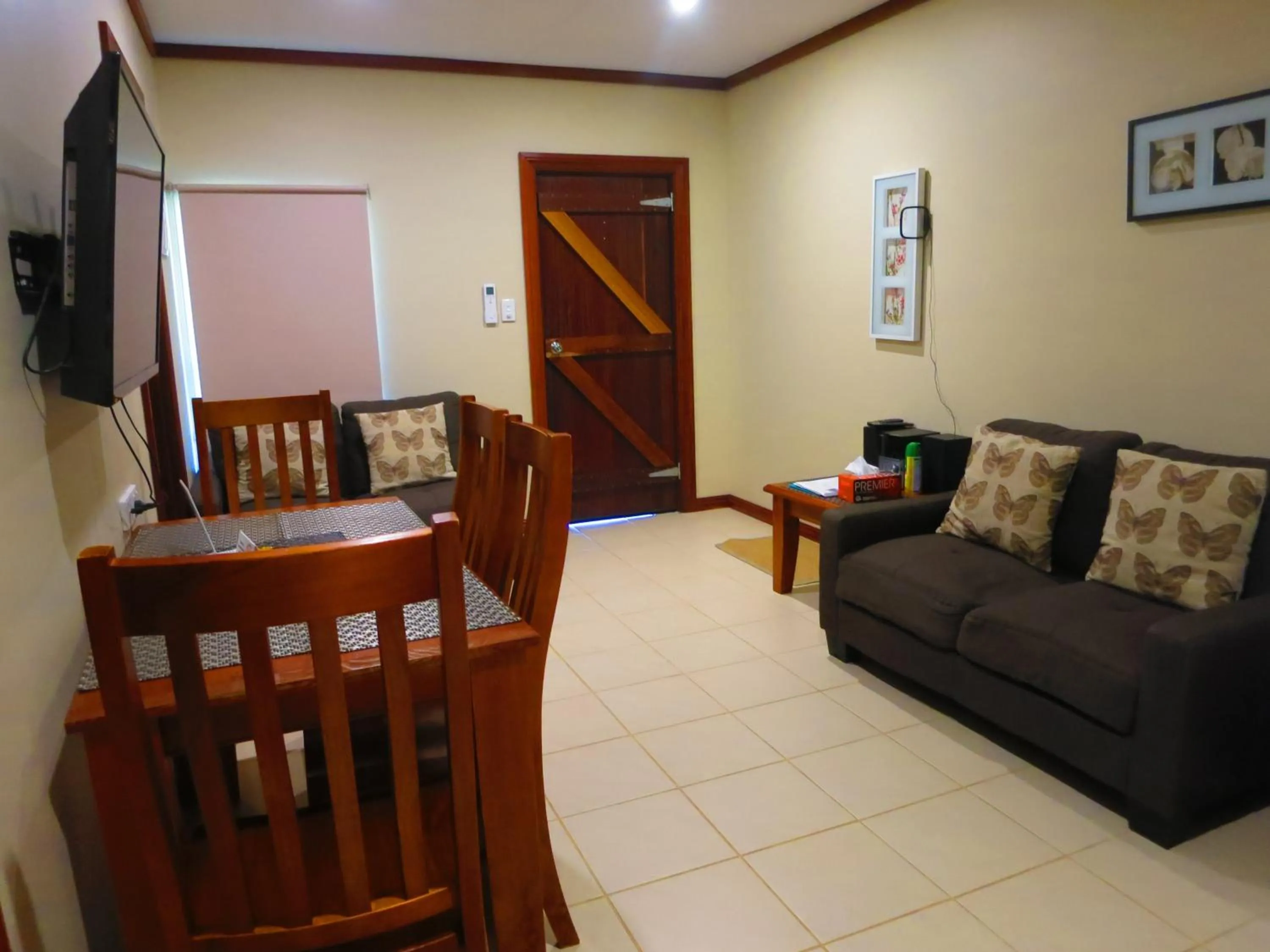 The Cocos Padang Lodge