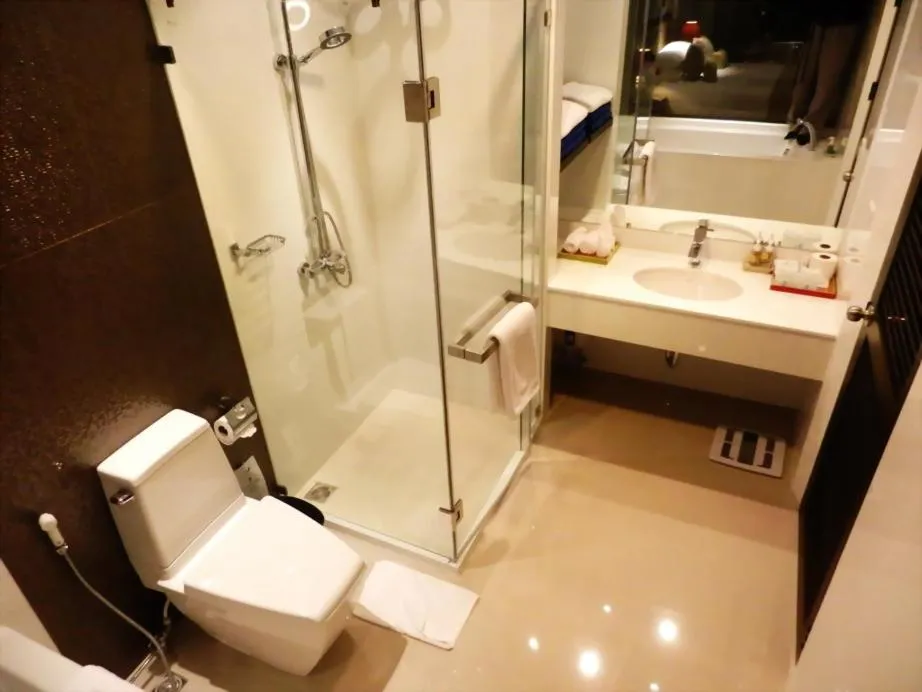 Bathroom in Sir James Resort