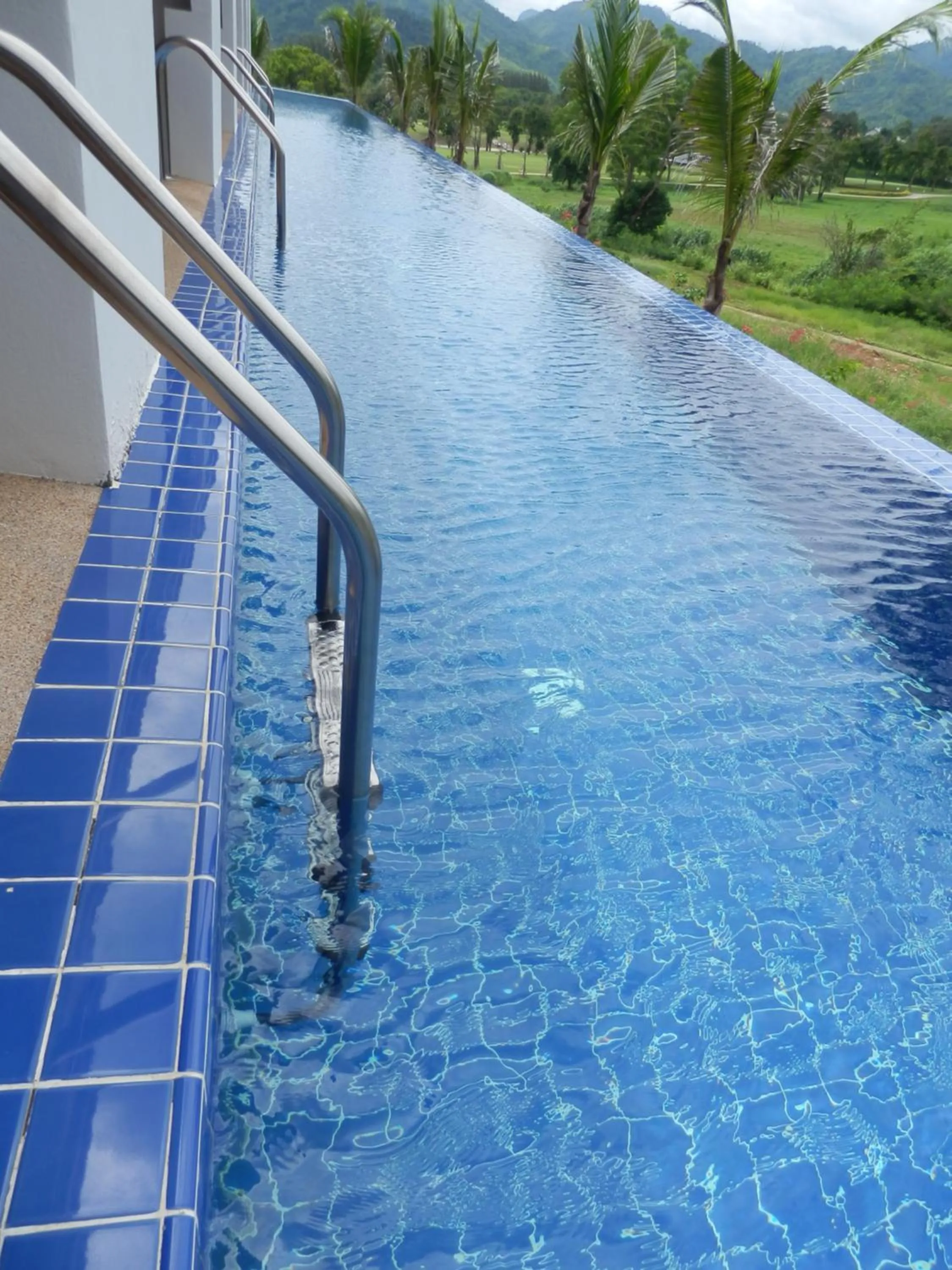 Swimming pool in Sir James Resort