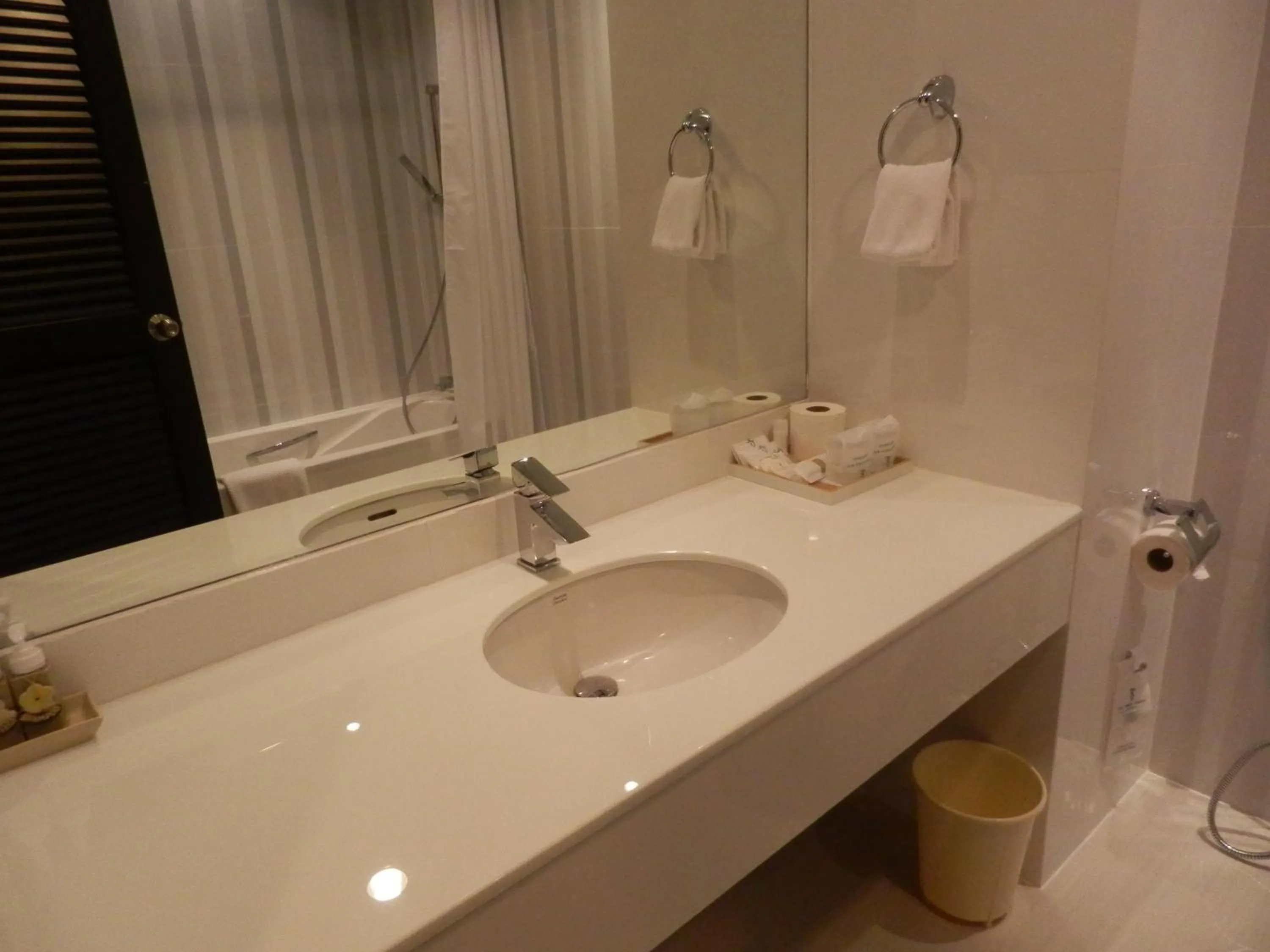 Bathroom in Sir James Resort